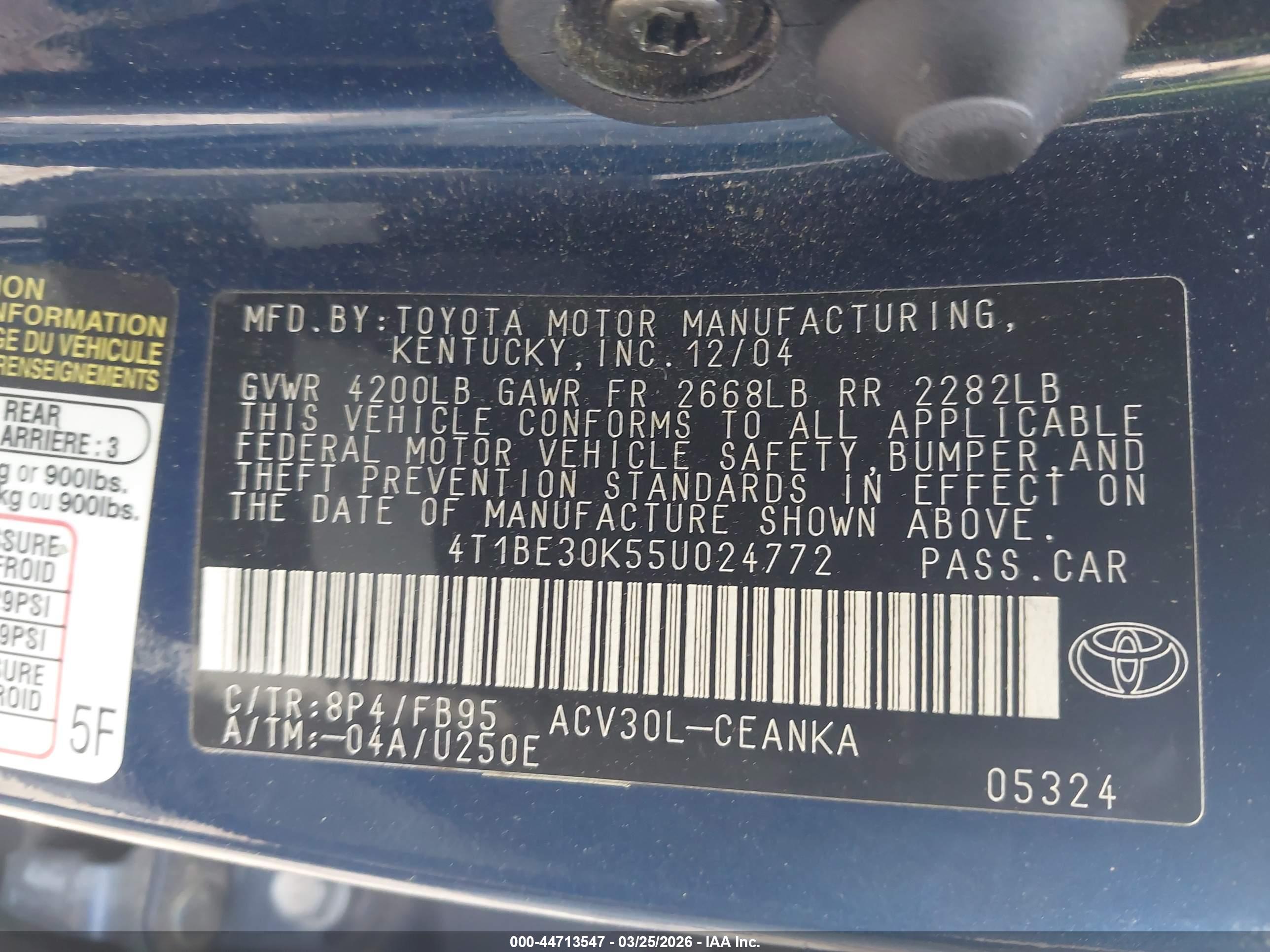 TOYOTA CAMRY image 9