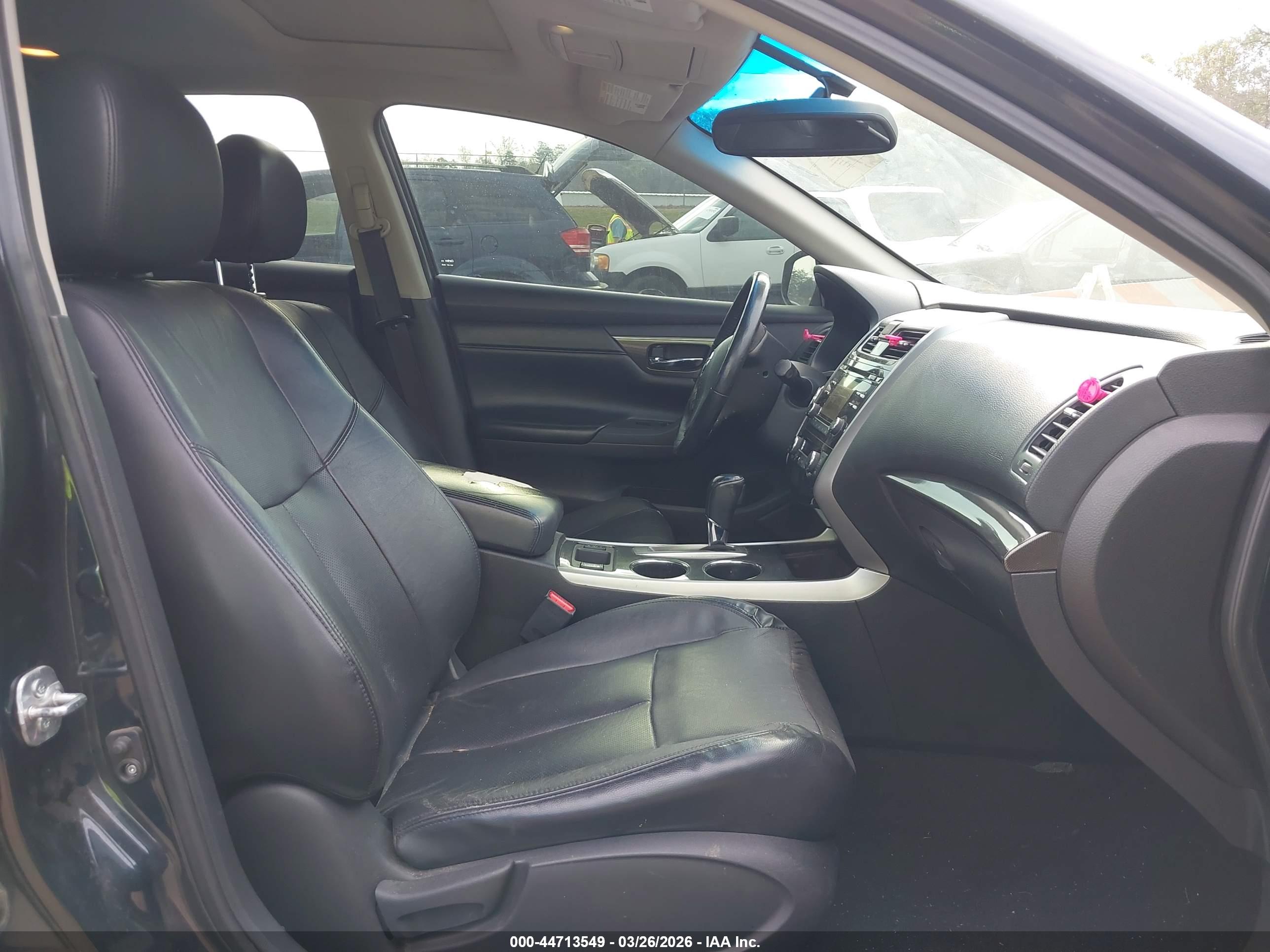 NISSAN ALTIMA image 5