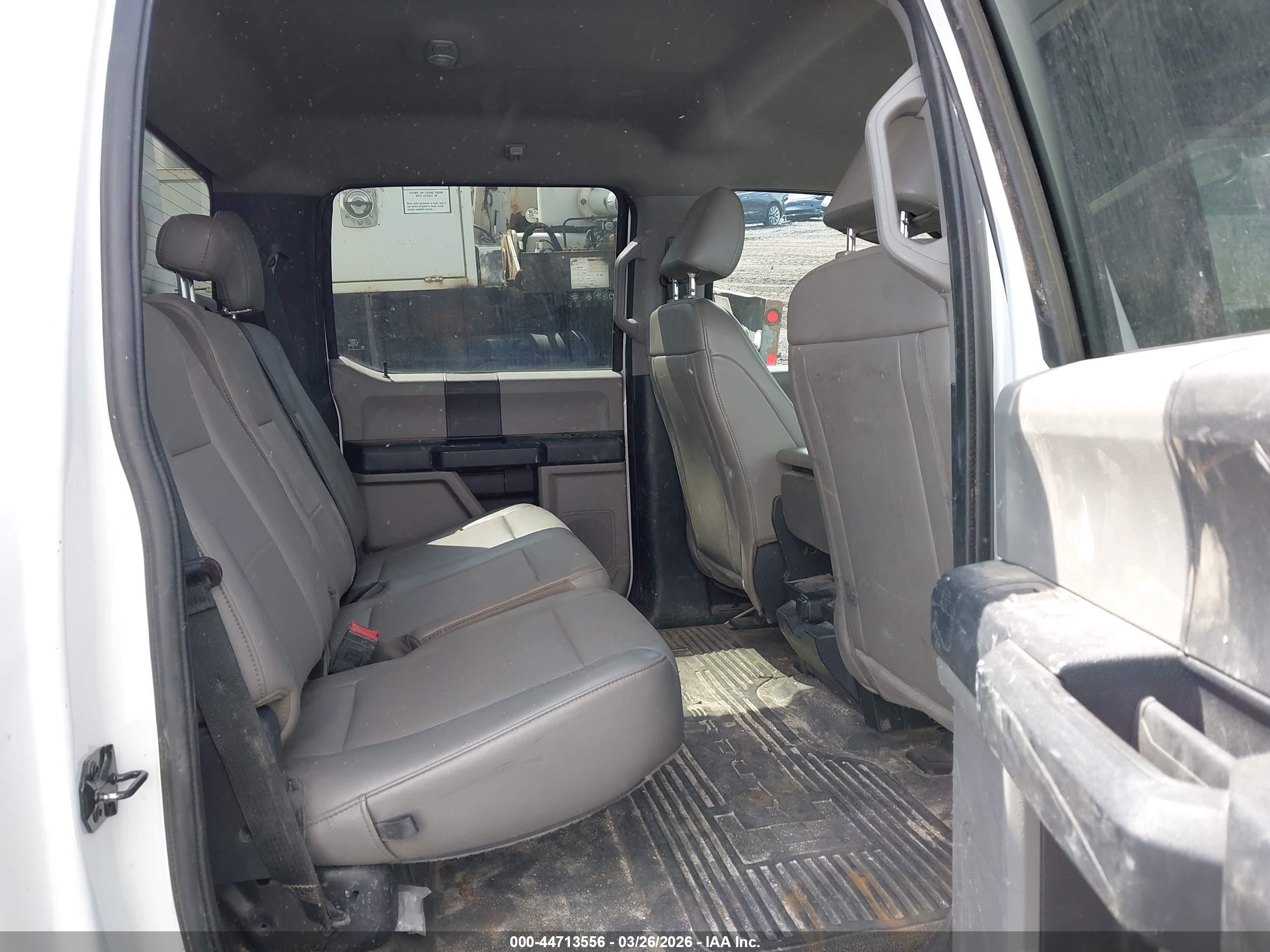 FORD F-350 image 8