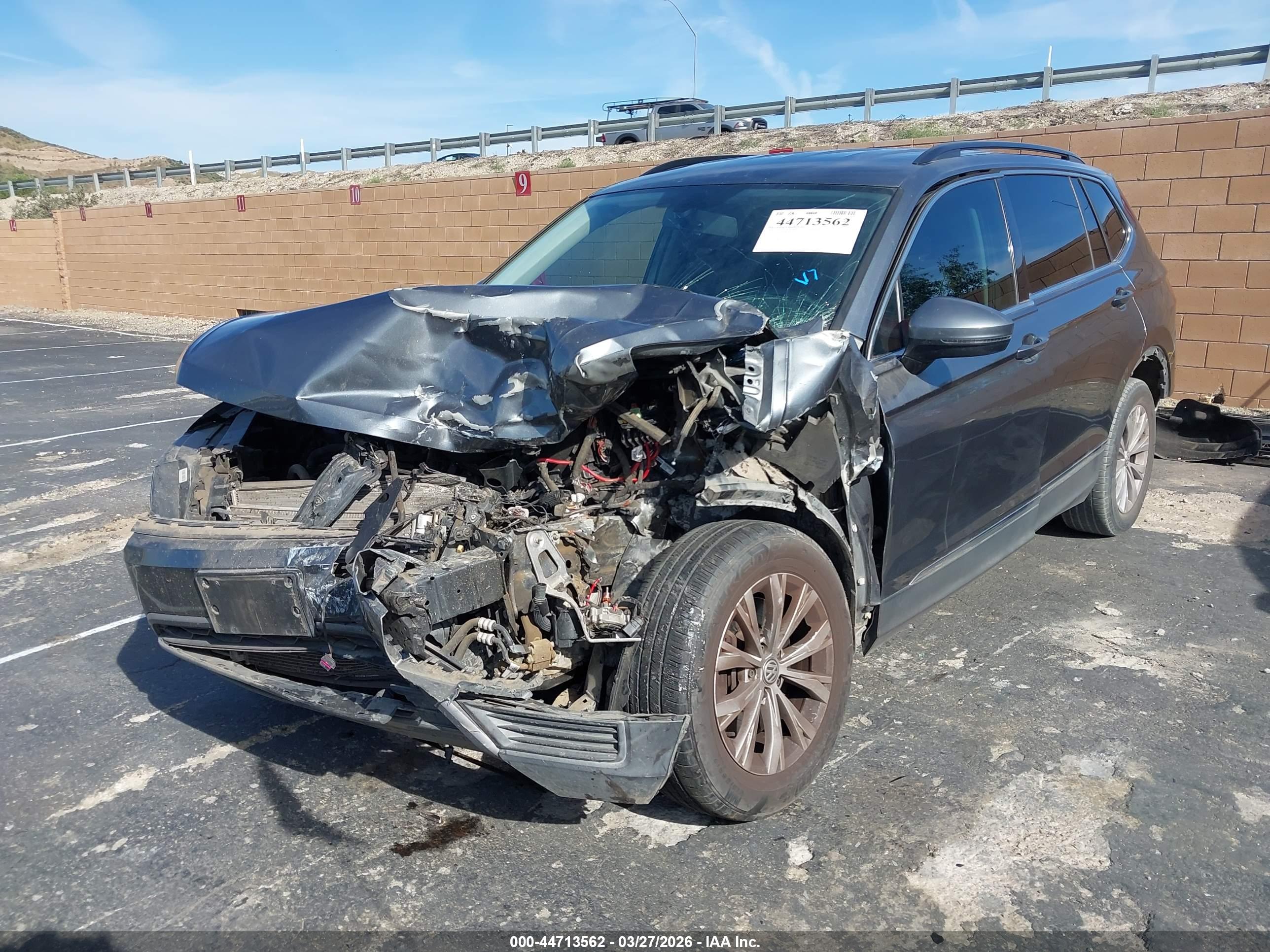 VOLKSWAGEN TIGUAN image 2
