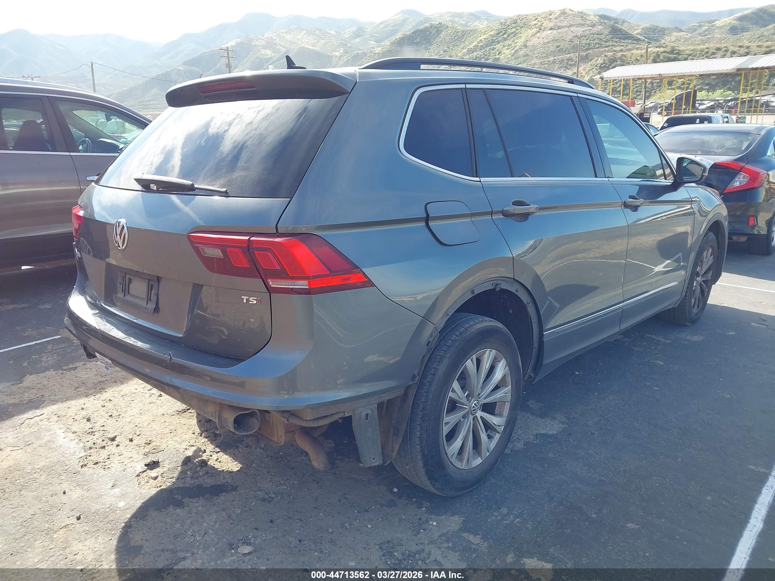 VOLKSWAGEN TIGUAN image 4