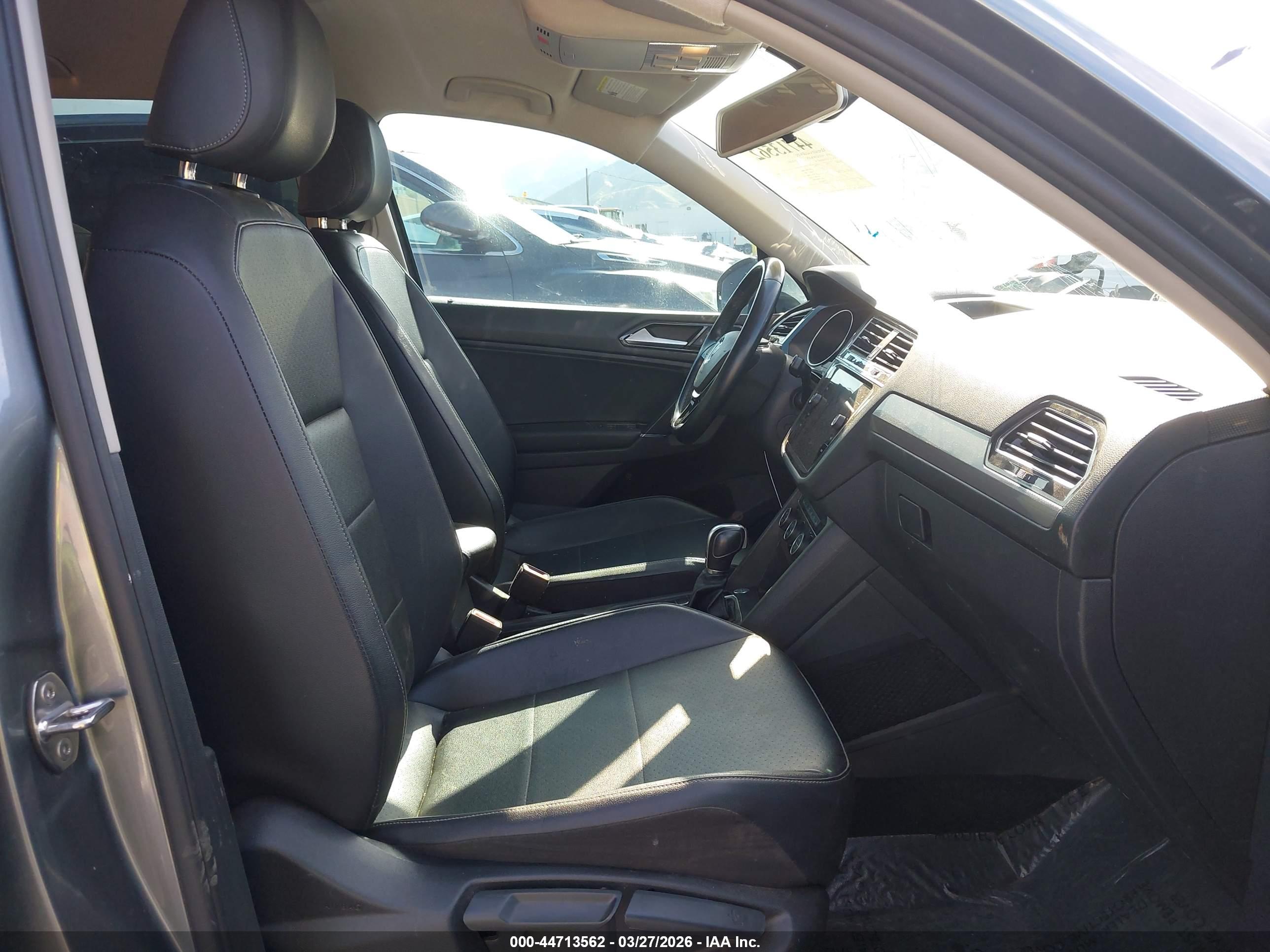 VOLKSWAGEN TIGUAN image 5
