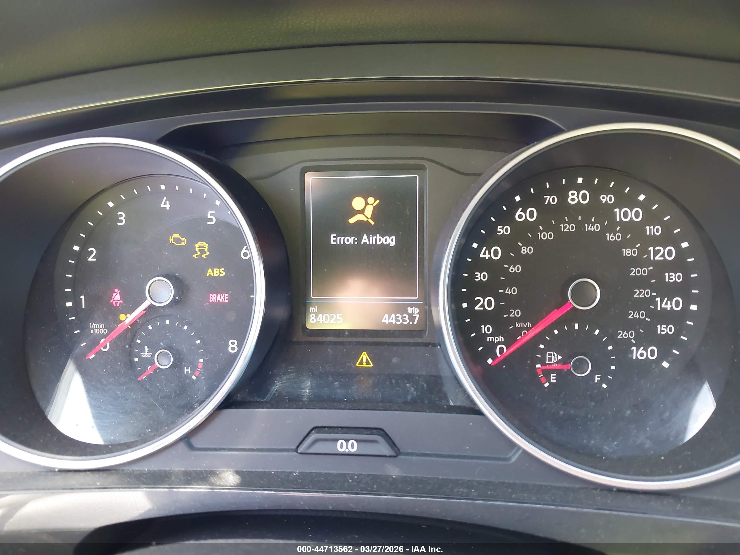 VOLKSWAGEN TIGUAN image 7