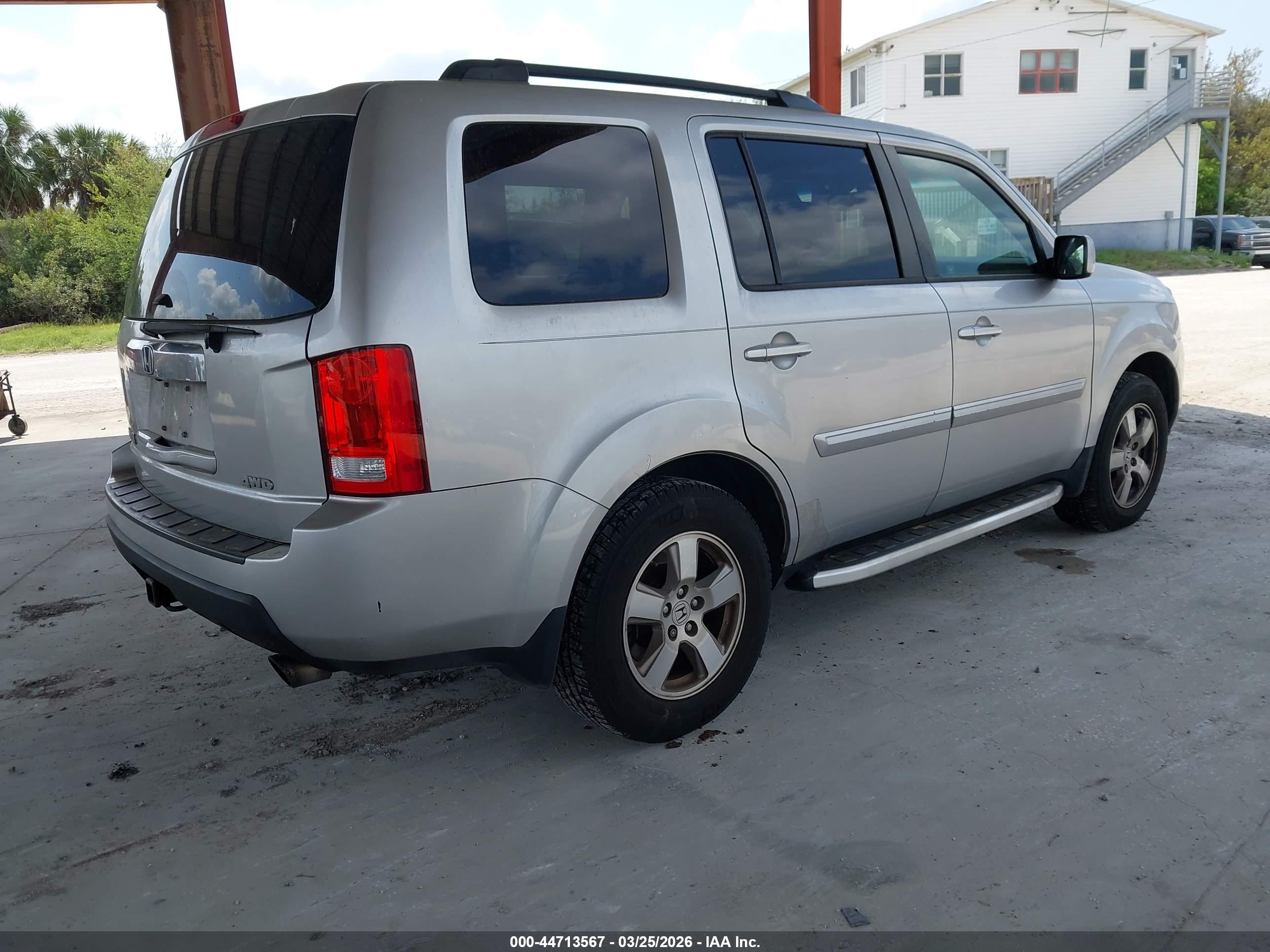 HONDA PILOT image 4