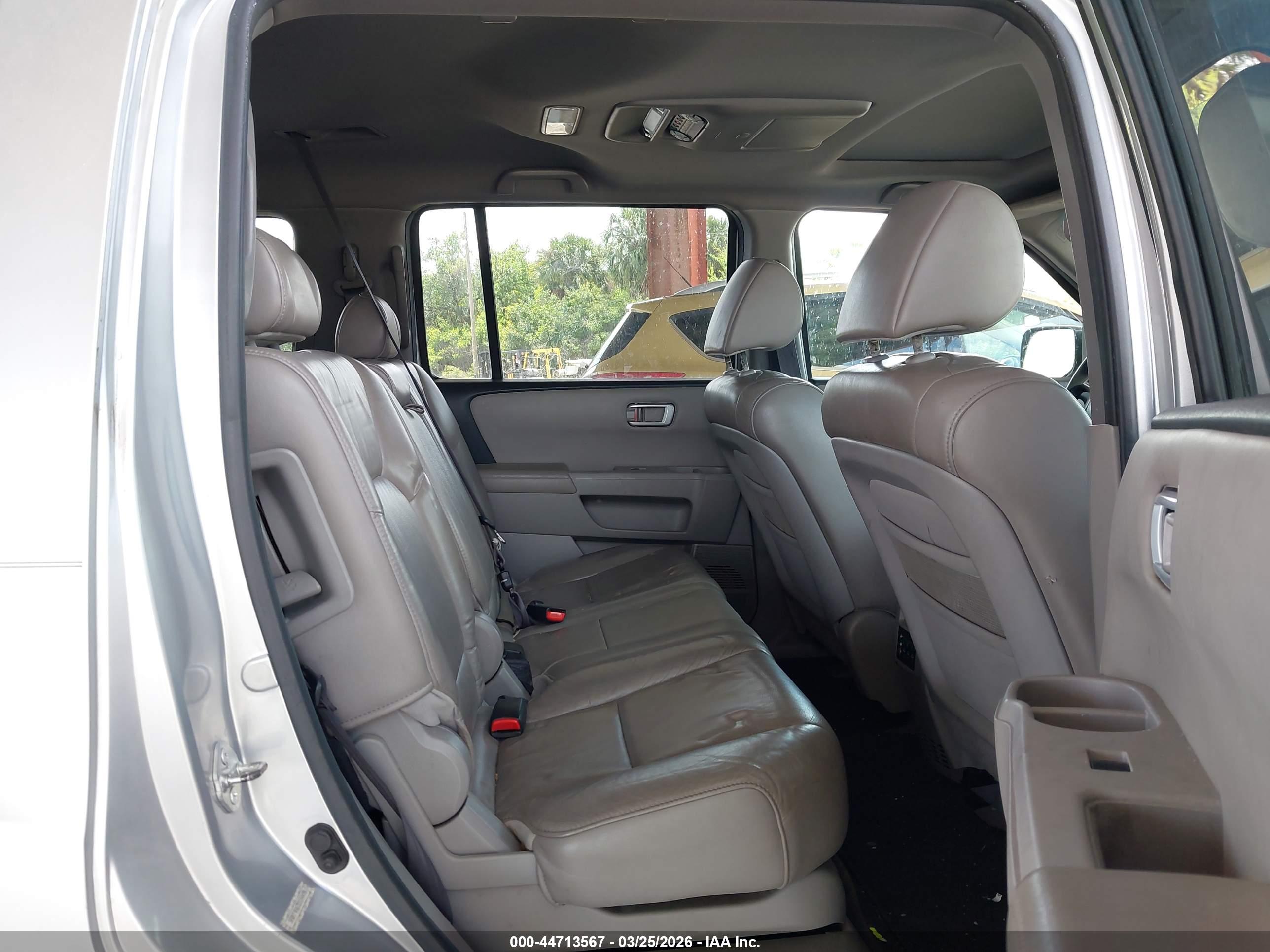 HONDA PILOT image 8
