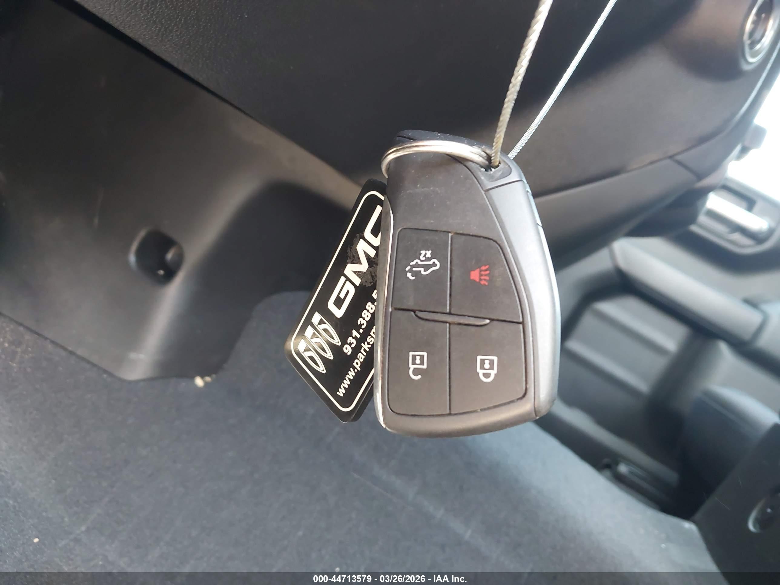 GMC SIERRA image 11