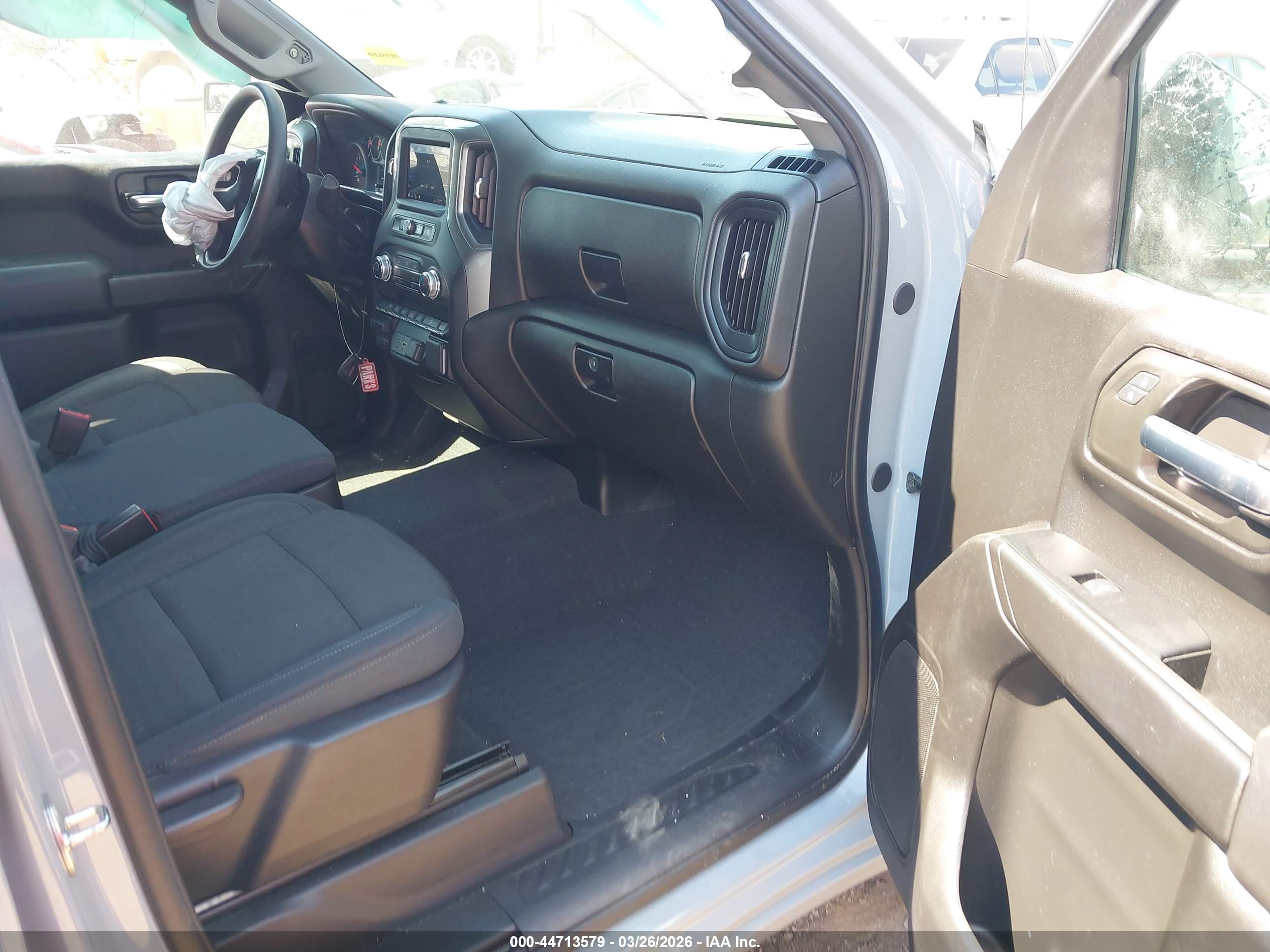 GMC SIERRA image 5