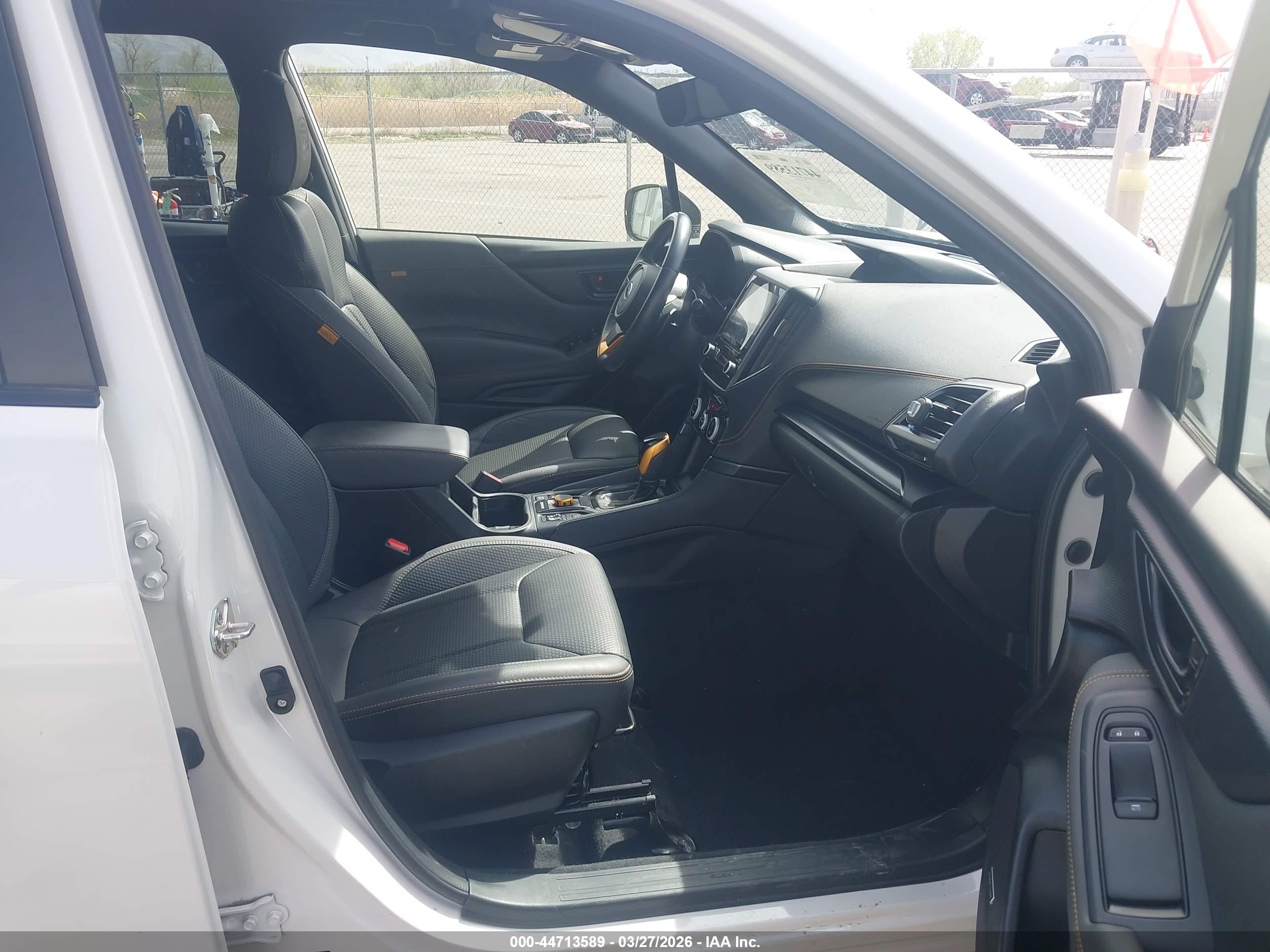 SUBARU FORESTER image 5