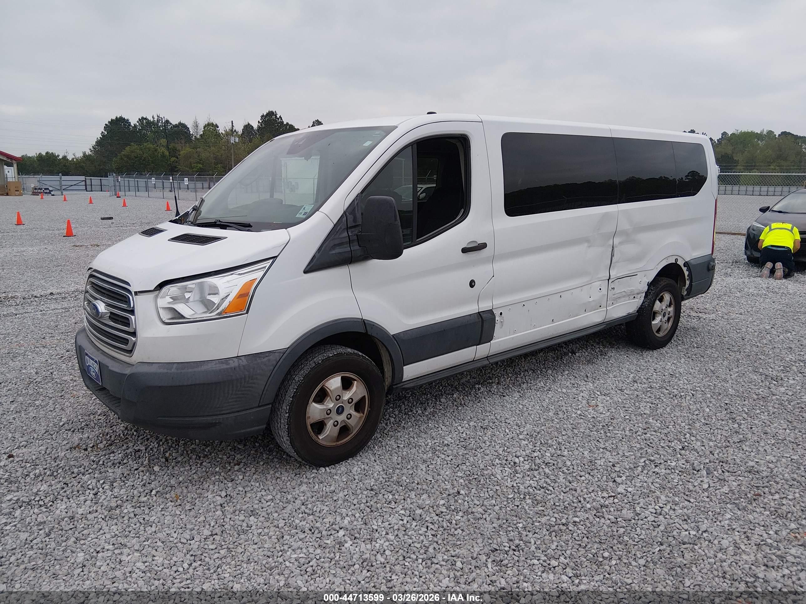 FORD TRANSIT-350 image 2