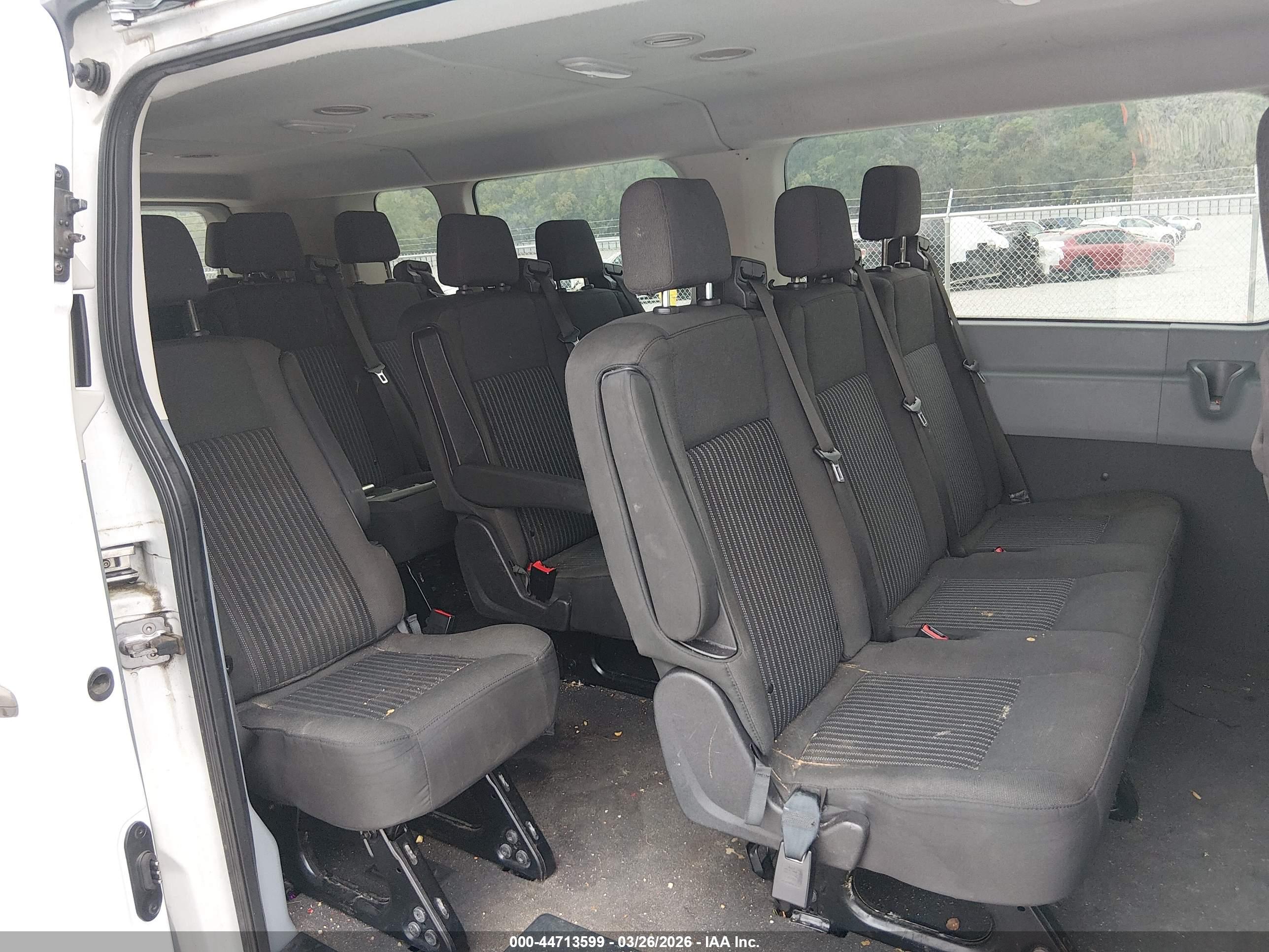 FORD TRANSIT-350 image 8
