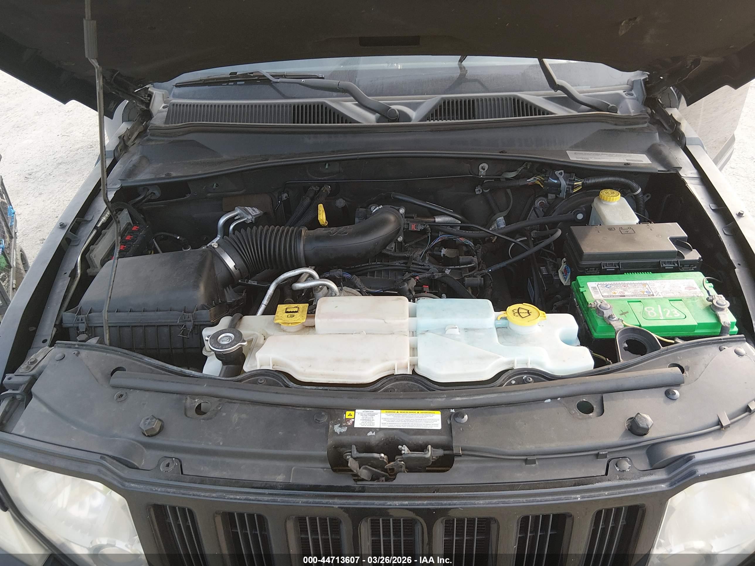 JEEP LIBERTY image 10