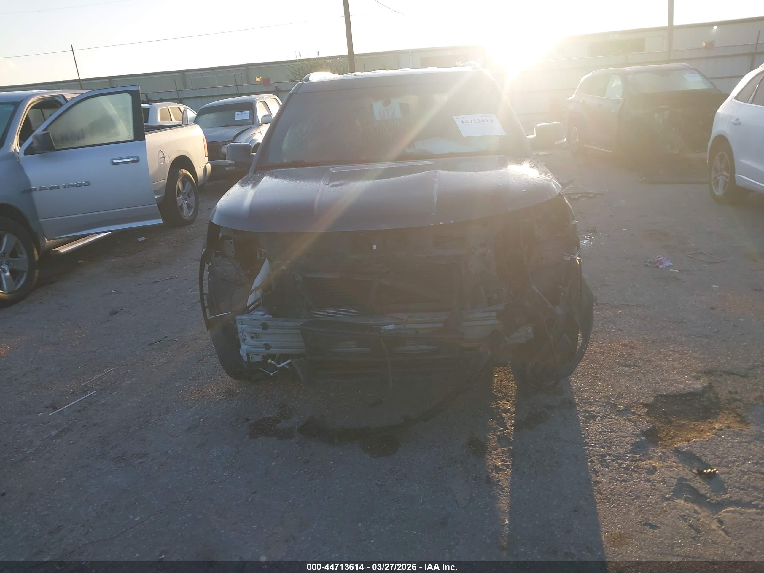 FORD EXPLORER image 6