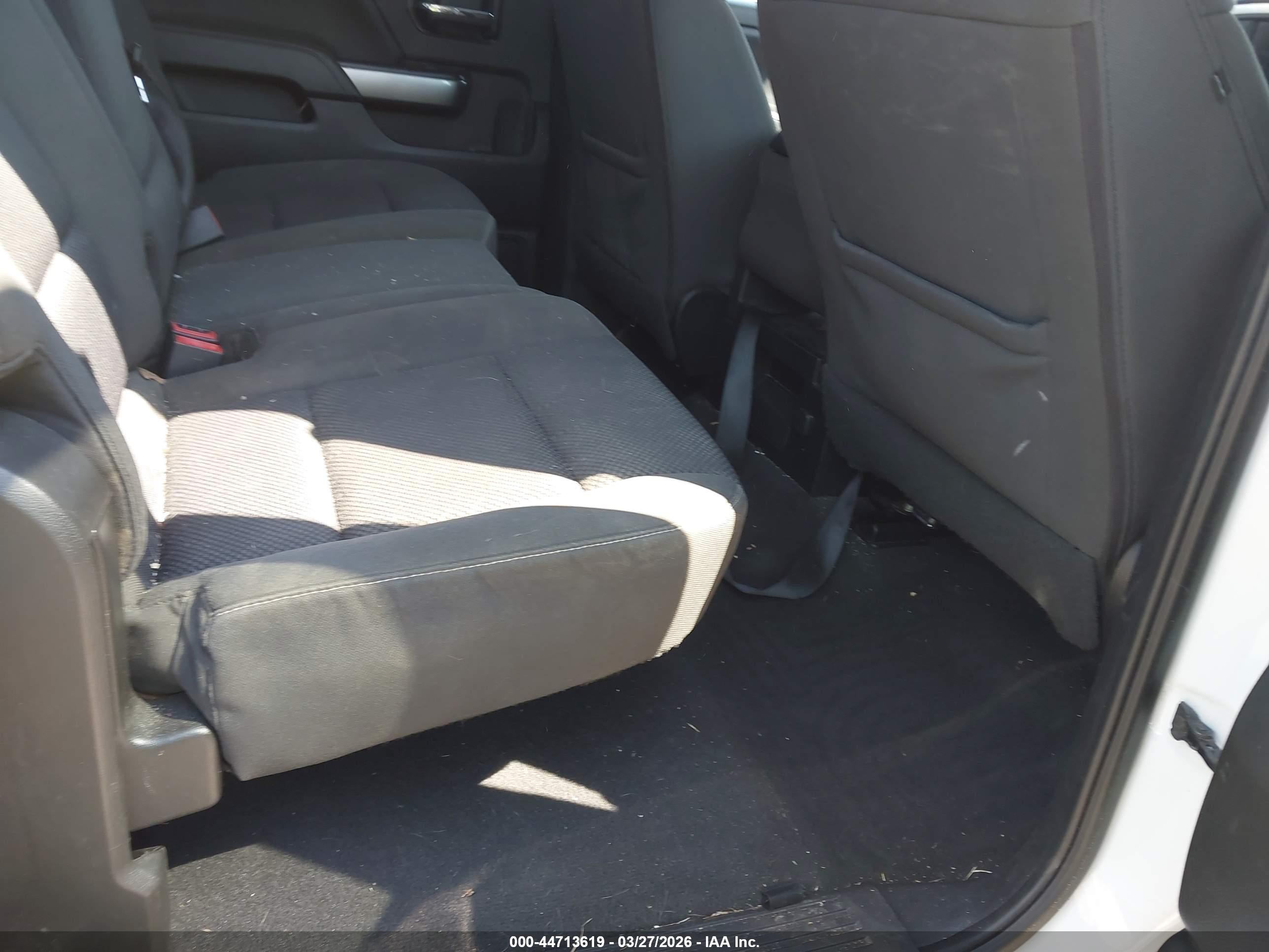 CHEVROLET SILVERADO image 8
