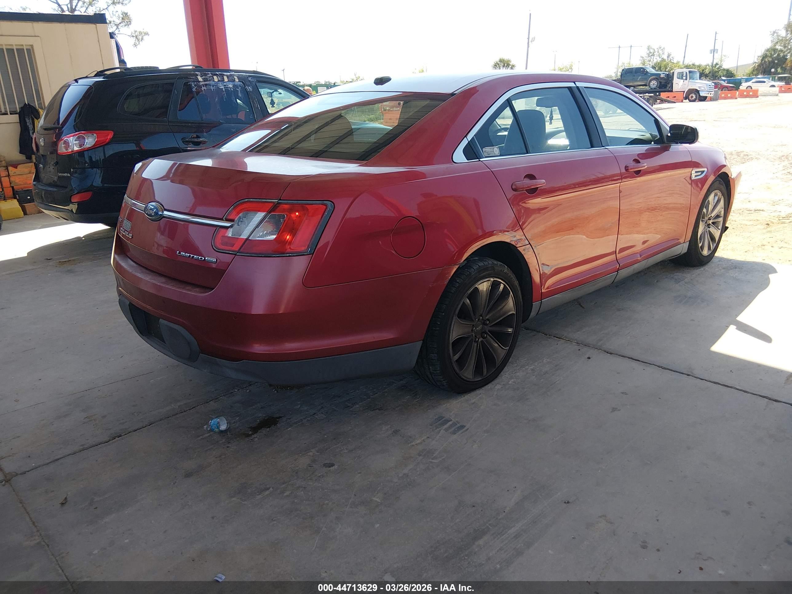 FORD TAURUS image 4
