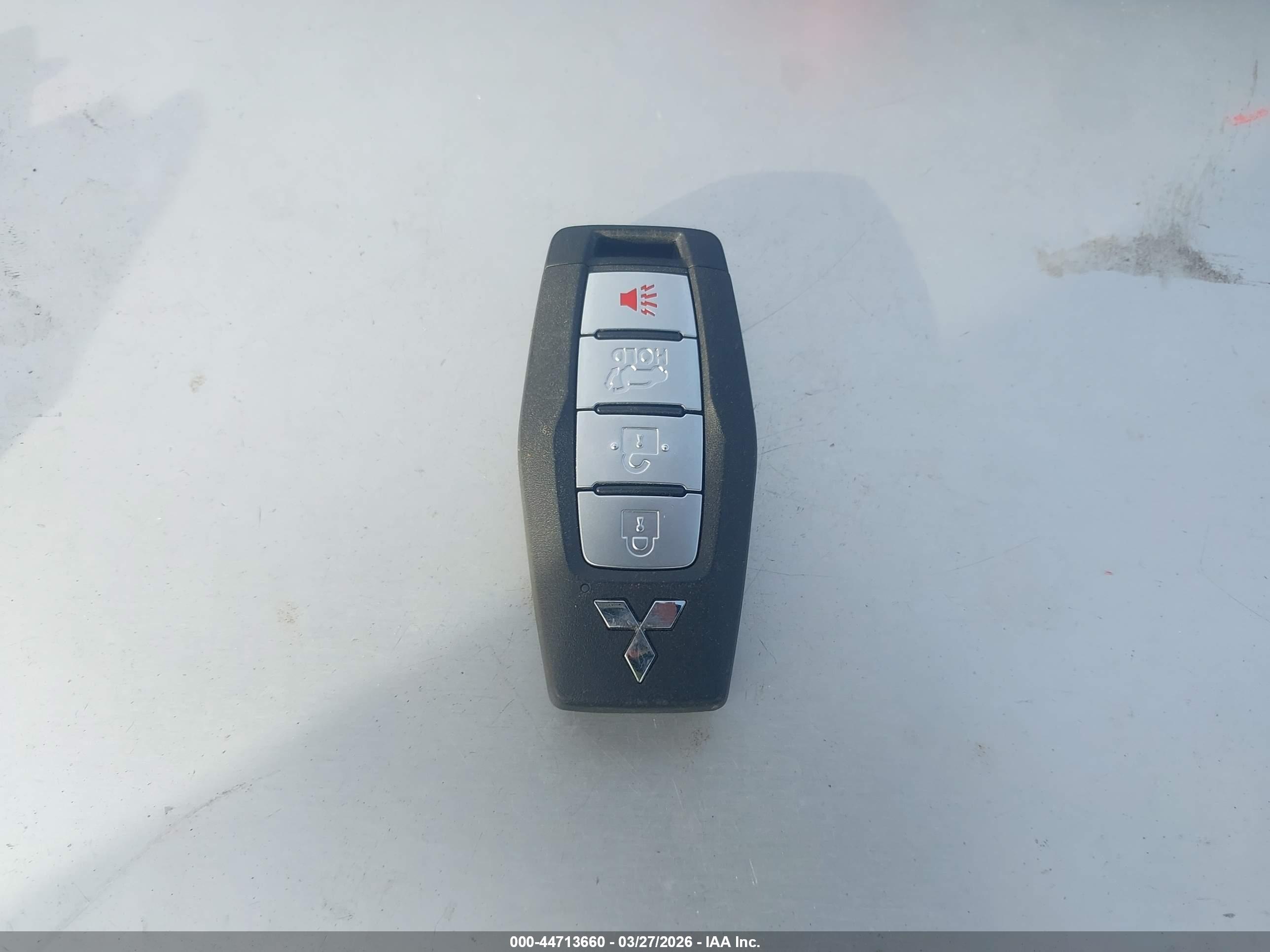 MITSUBISHI OUTLANDER image 11