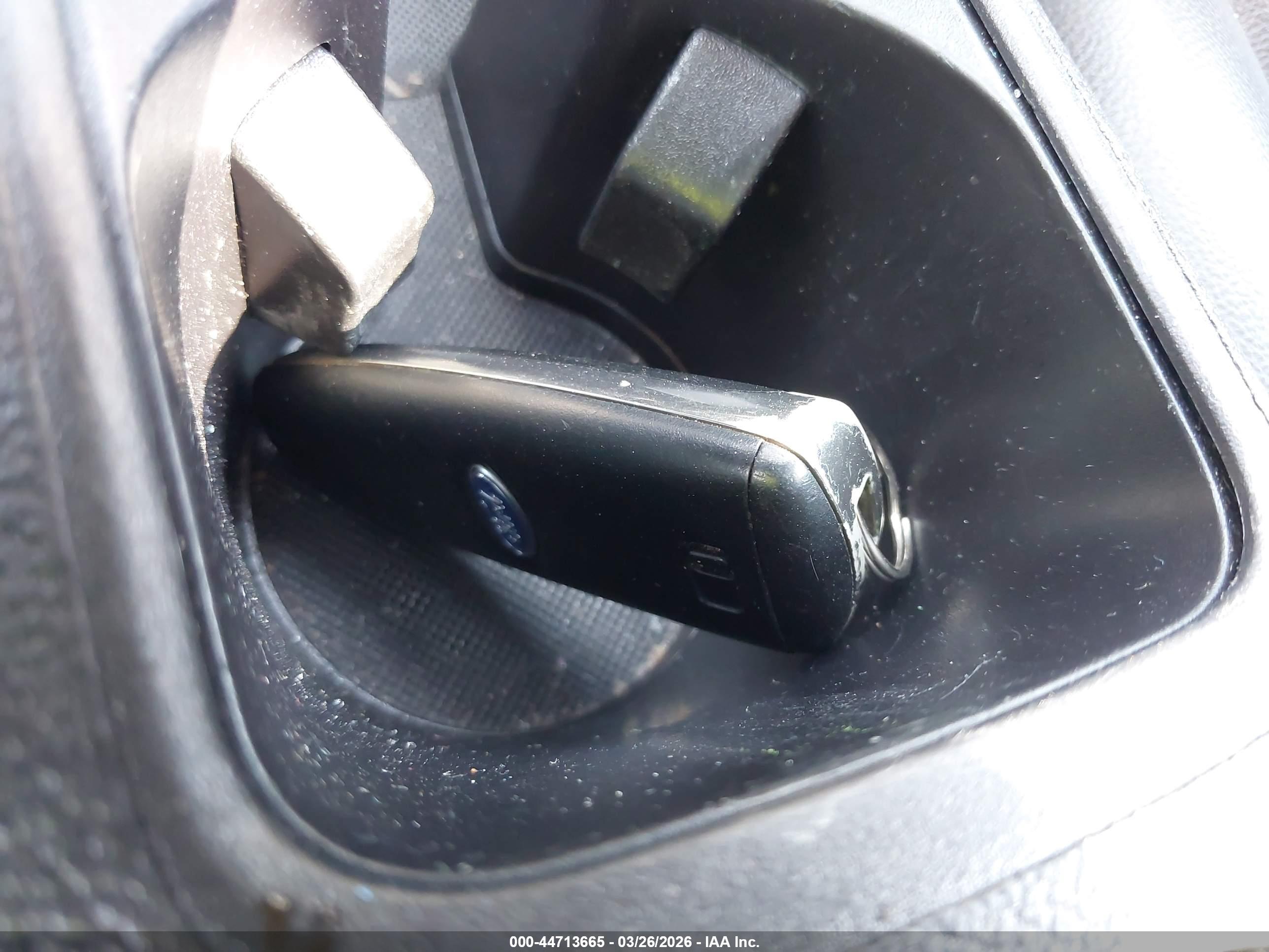 FORD ESCAPE image 11