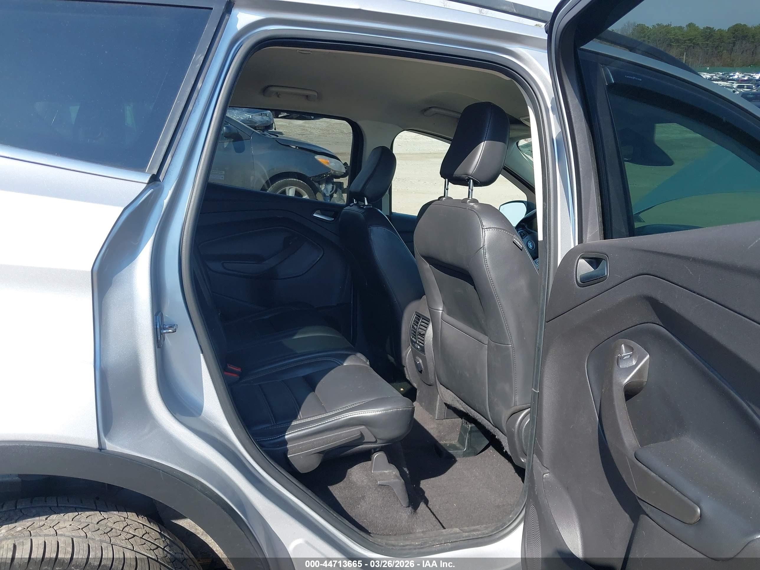 FORD ESCAPE image 8