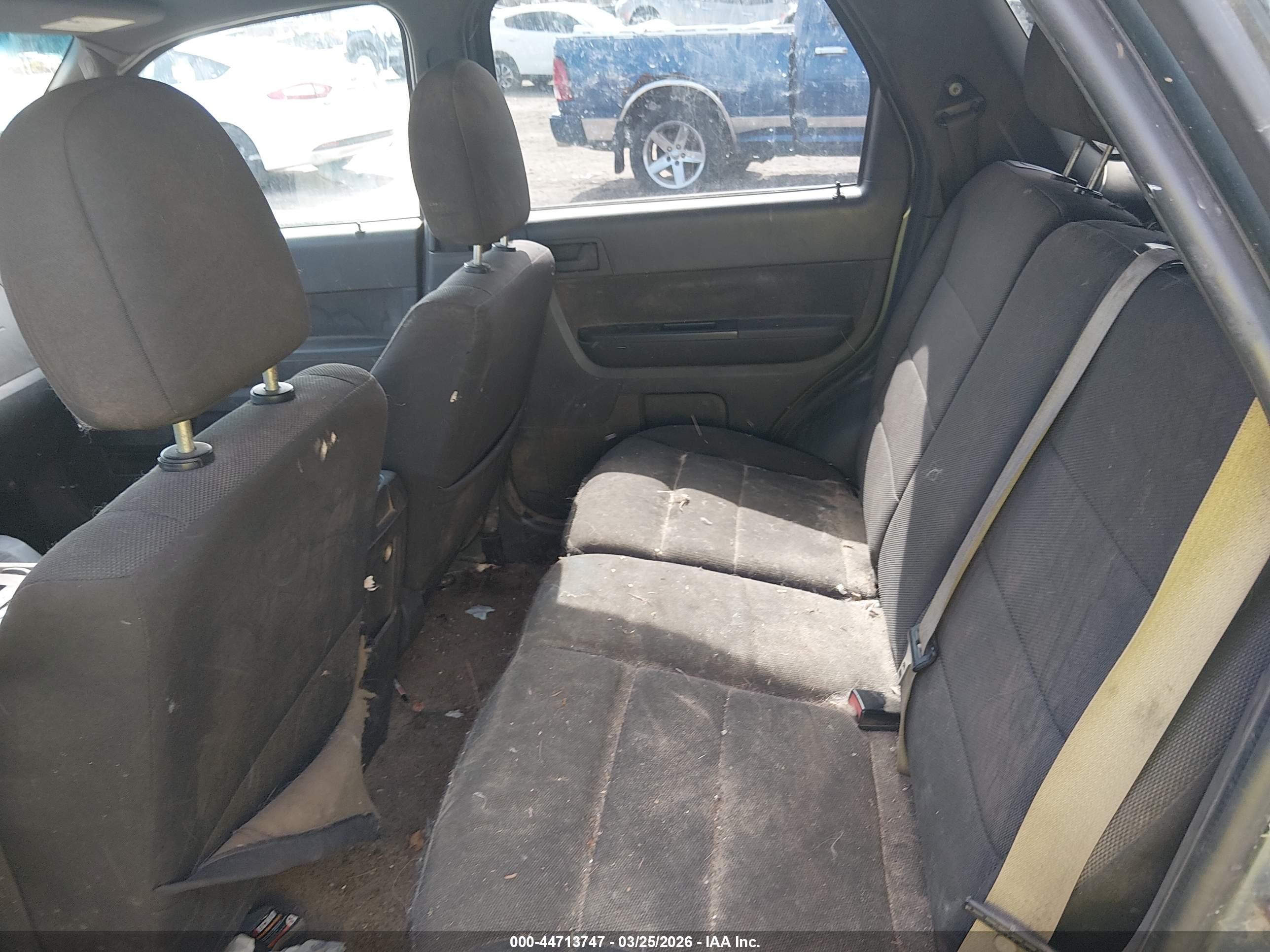 FORD ESCAPE image 8