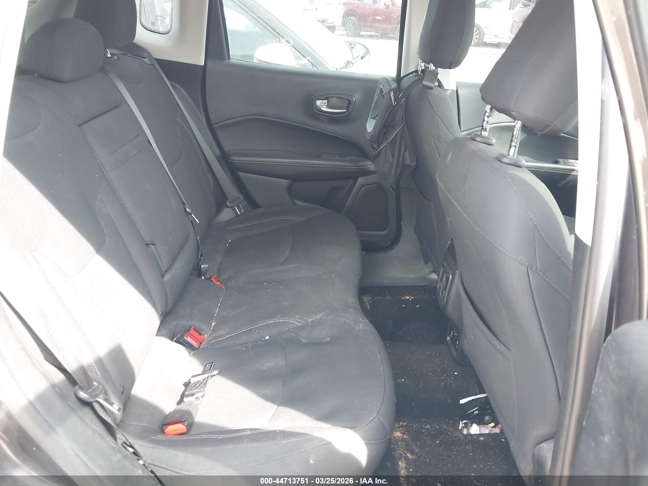 JEEP COMPASS image 8
