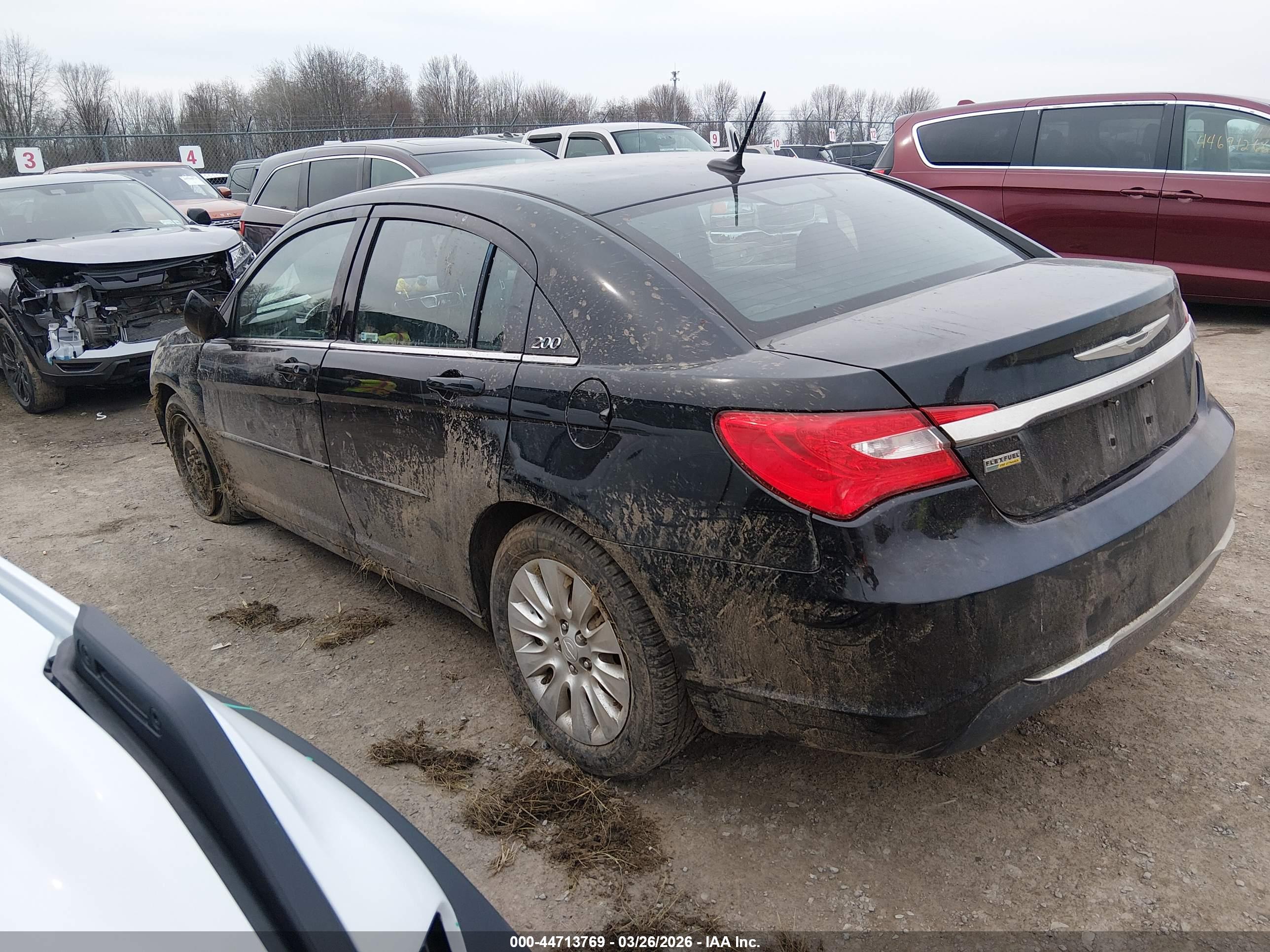 CHRYSLER 200 image 3