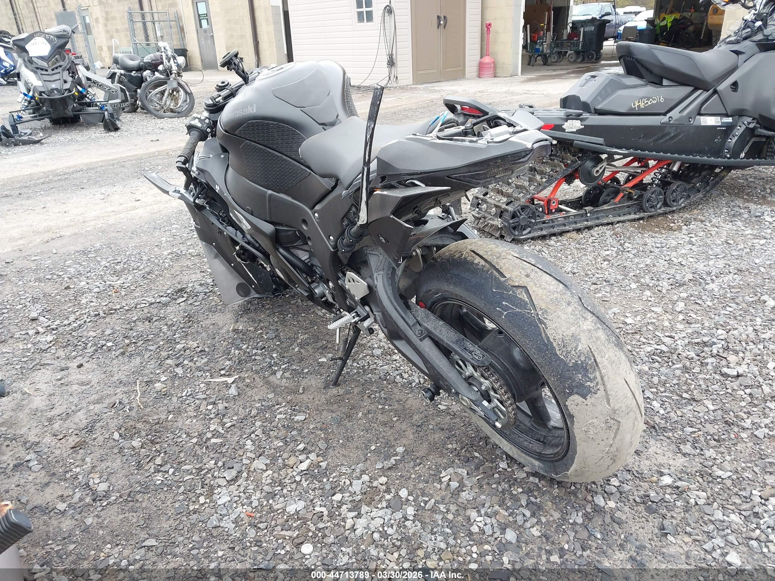 KAWASAKI ZX1002 image 3
