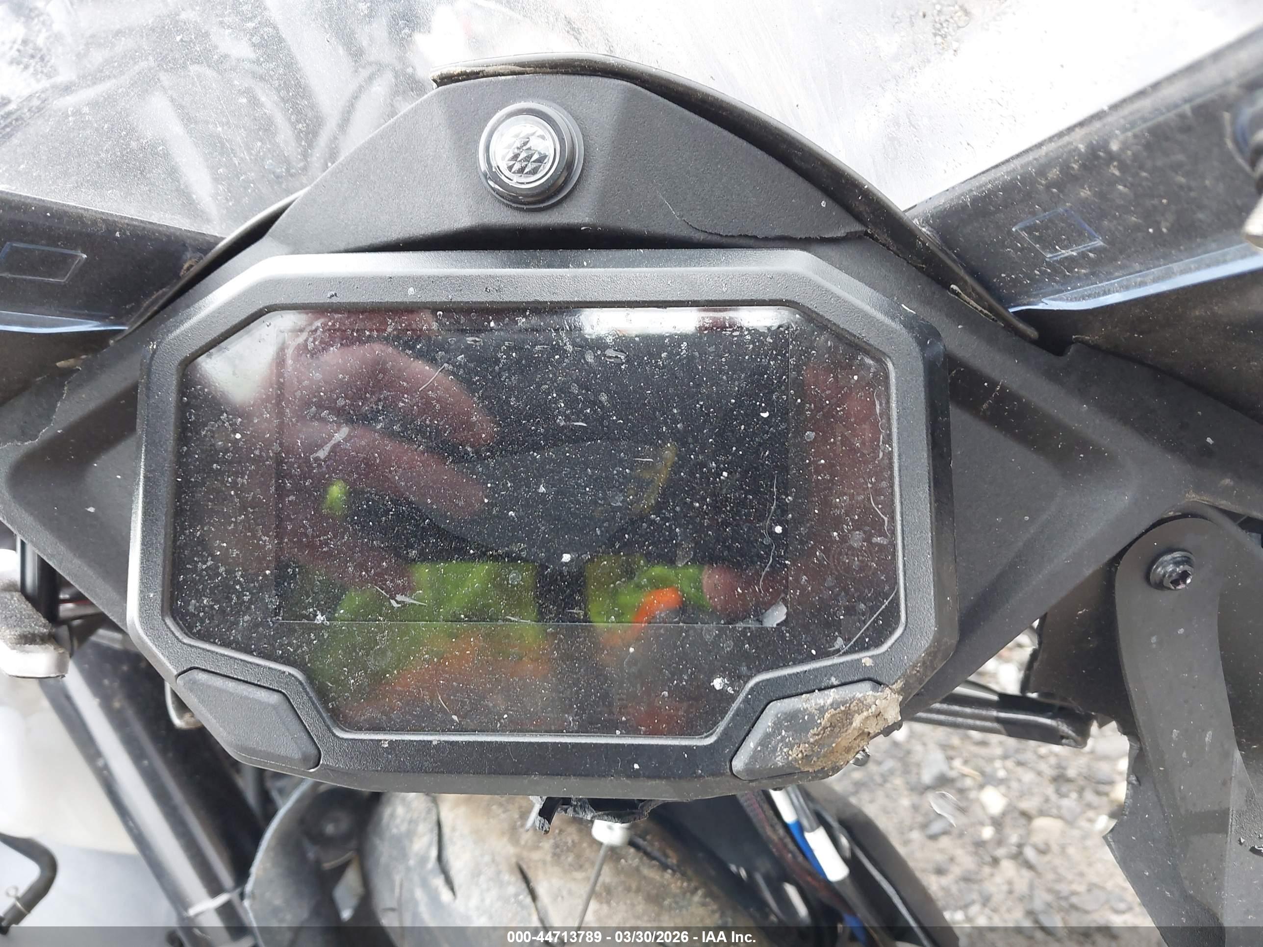 KAWASAKI ZX1002 image 7