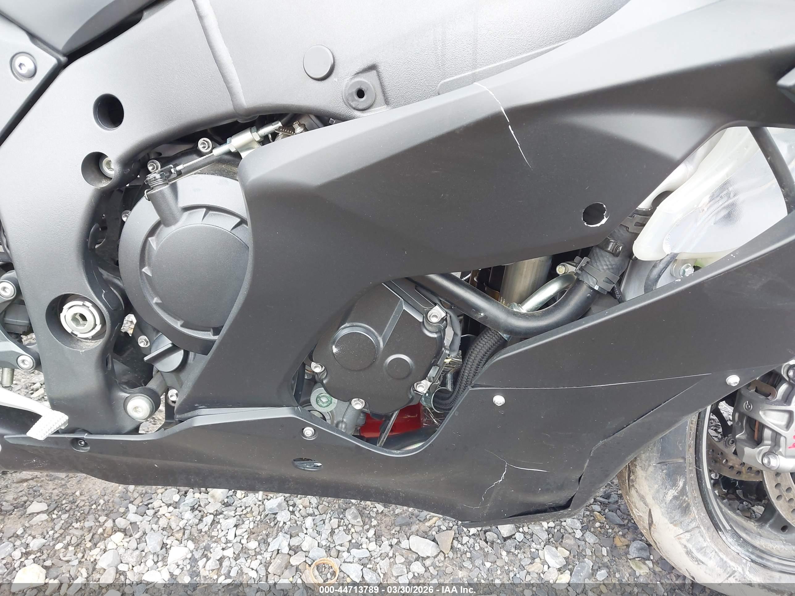 KAWASAKI ZX1002 image 8
