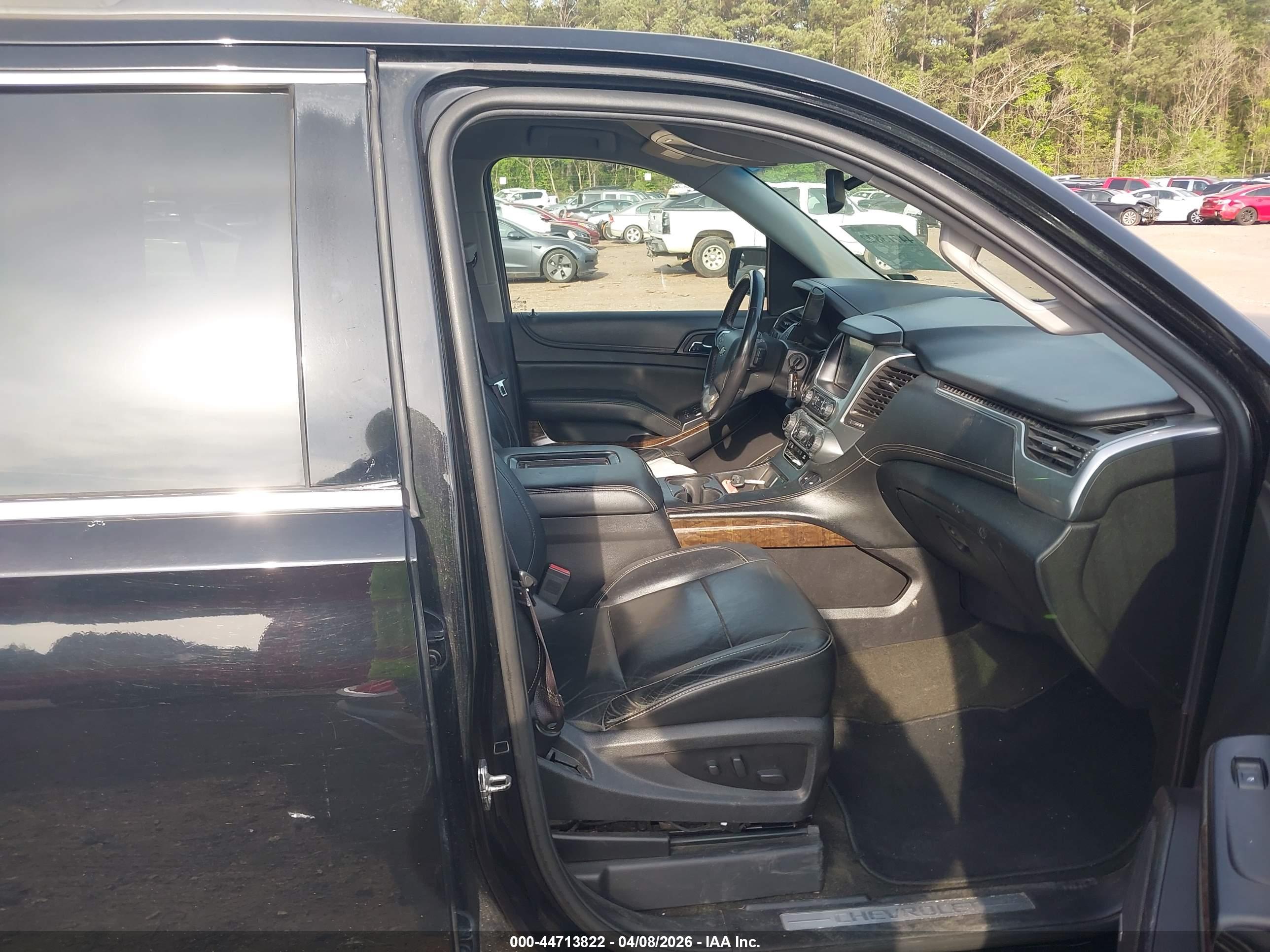 CHEVROLET TAHOE image 5
