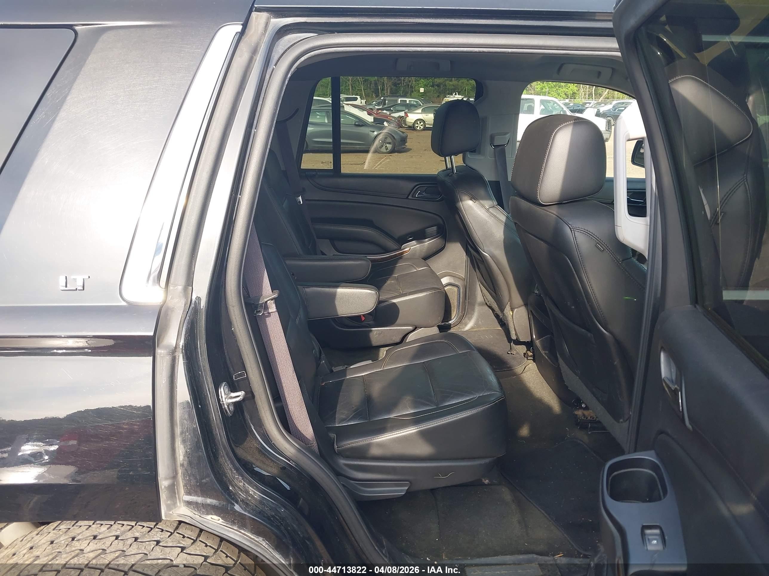 CHEVROLET TAHOE image 8