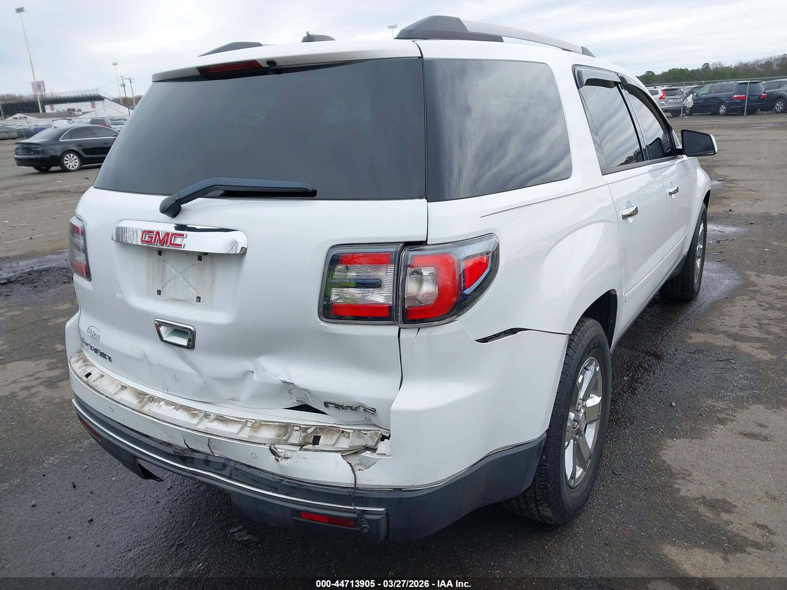 GMC ACADIA image 4