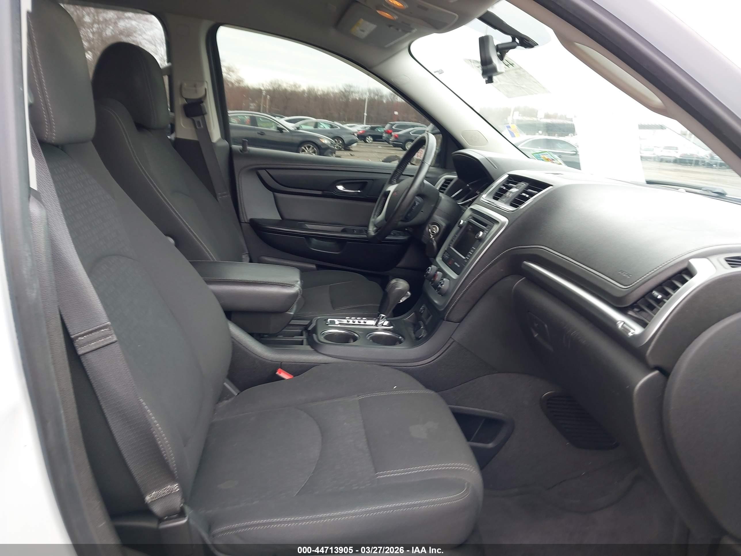 GMC ACADIA image 5