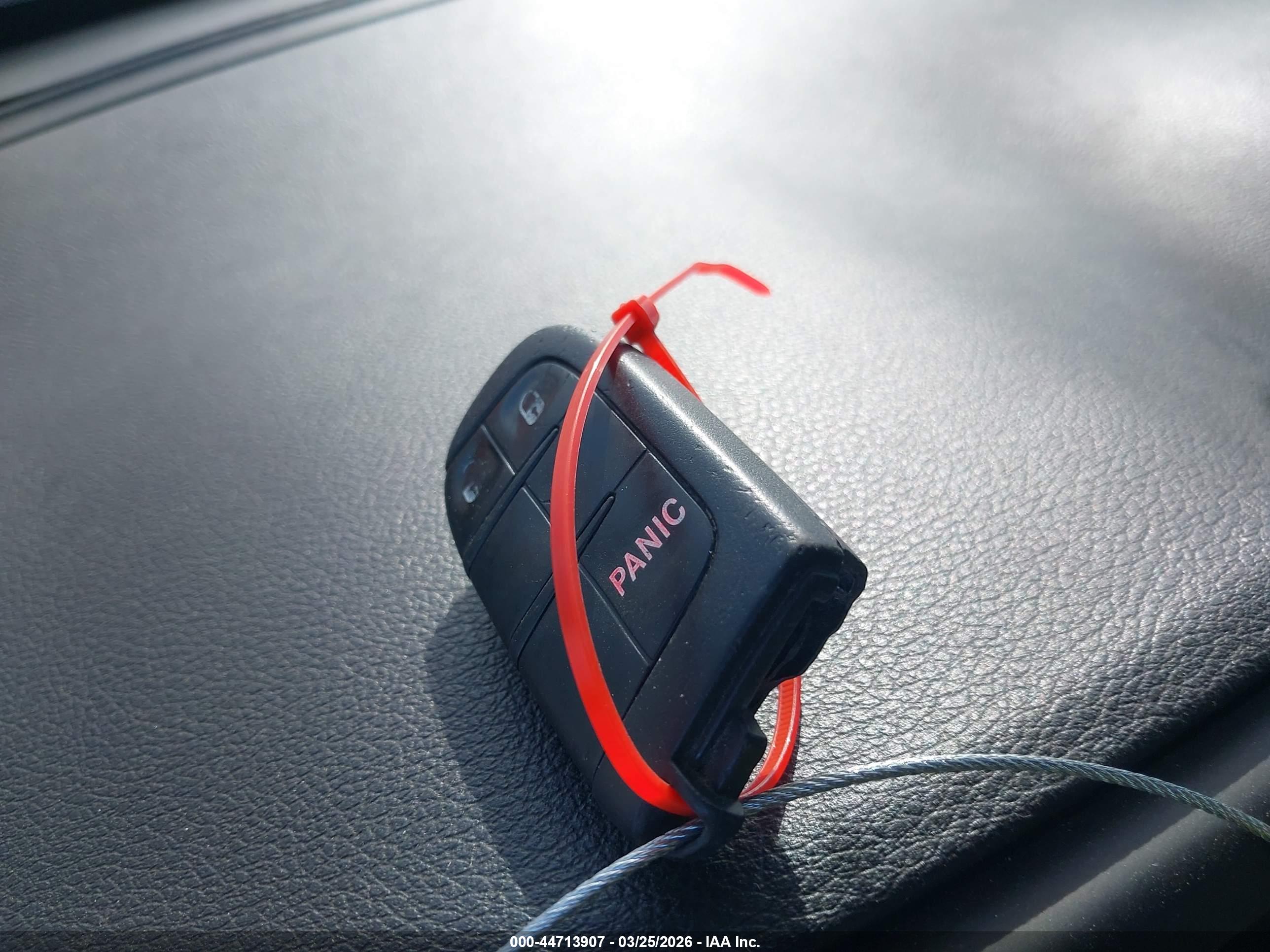 JEEP RENEGADE image 11