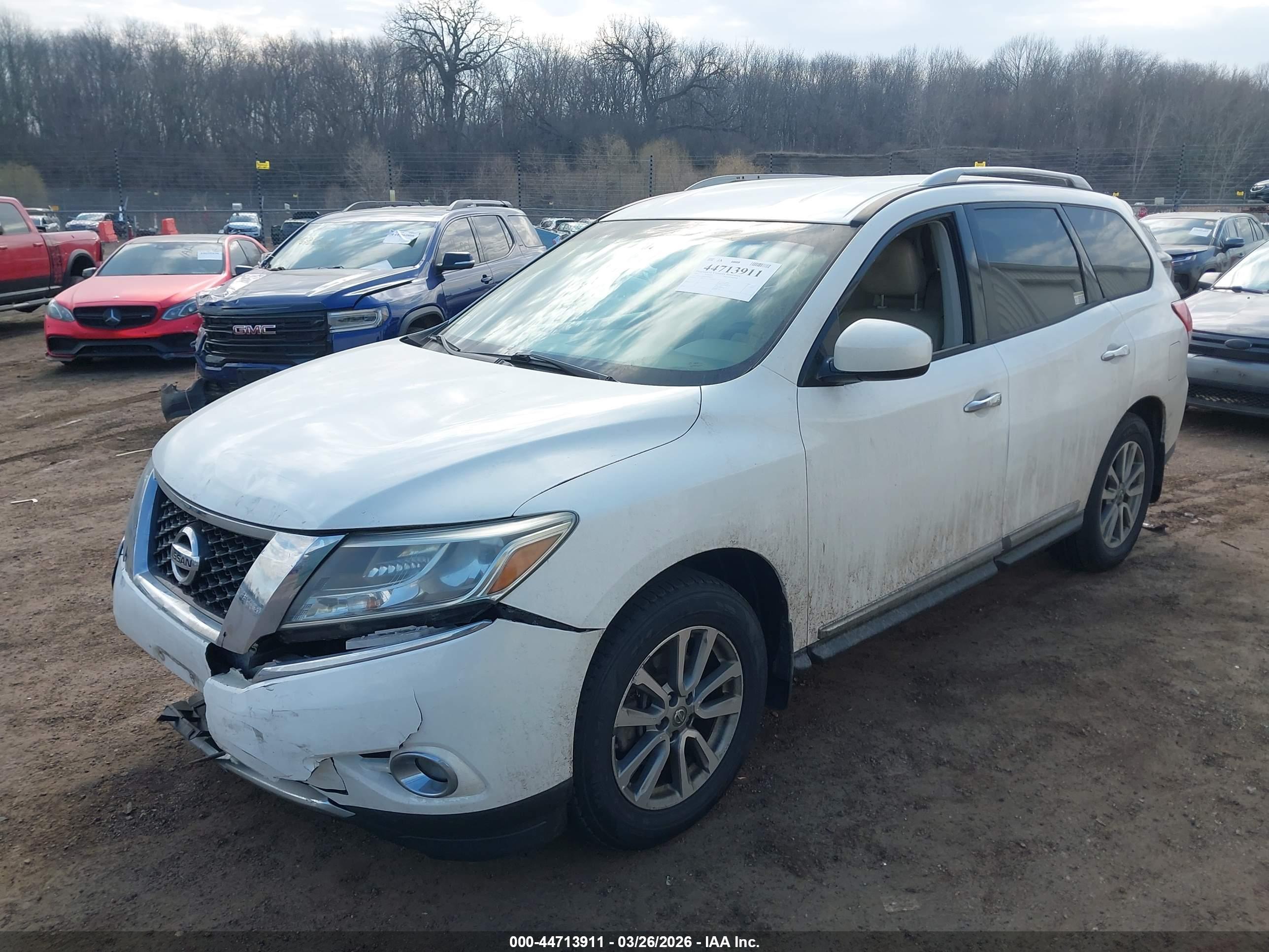 NISSAN PATHFINDER image 2