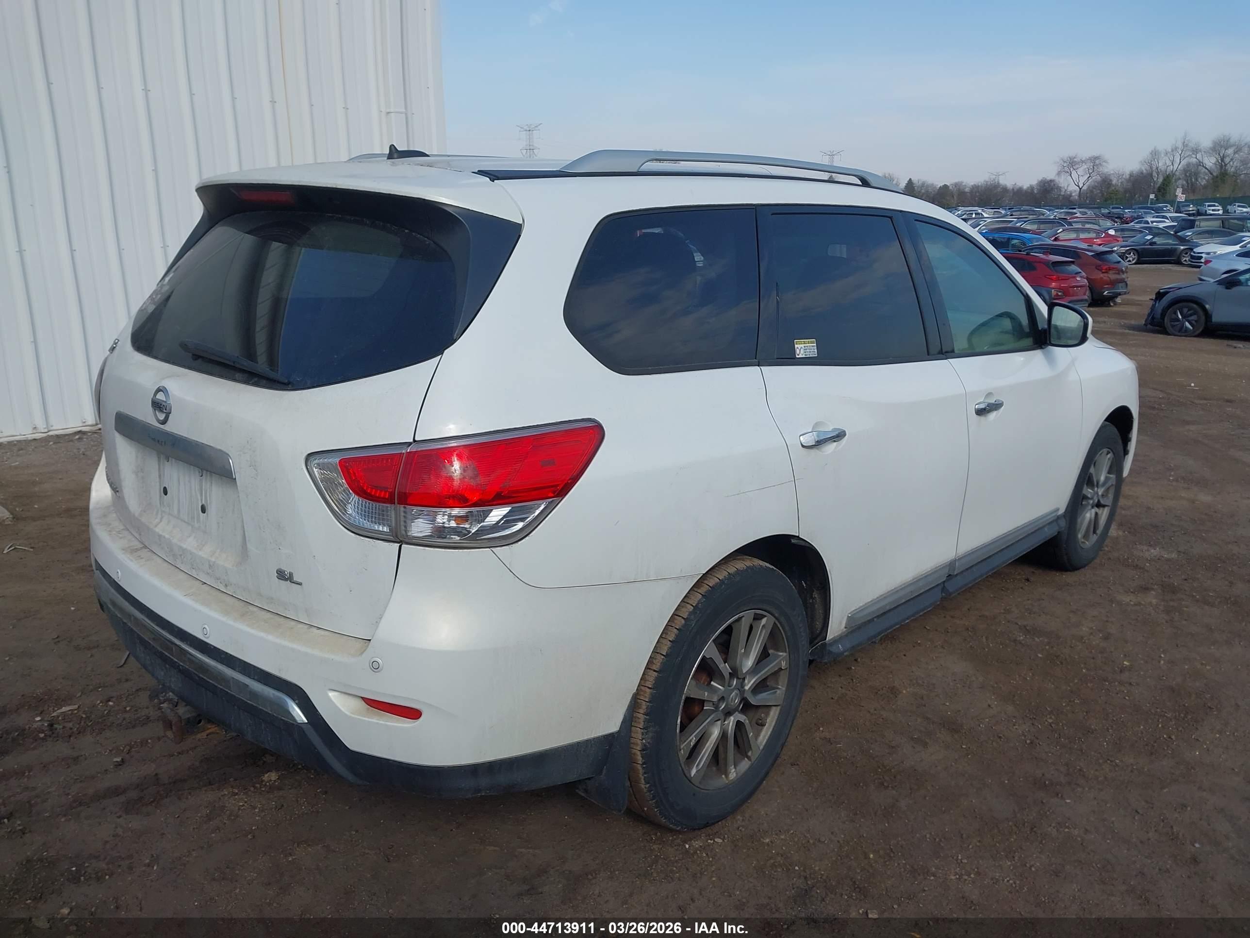 NISSAN PATHFINDER image 4