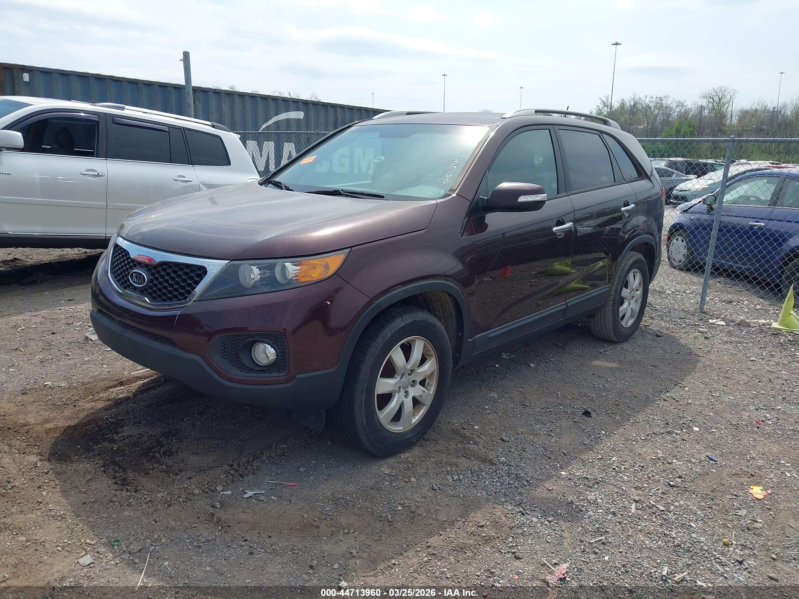 KIA SORENTO image 2