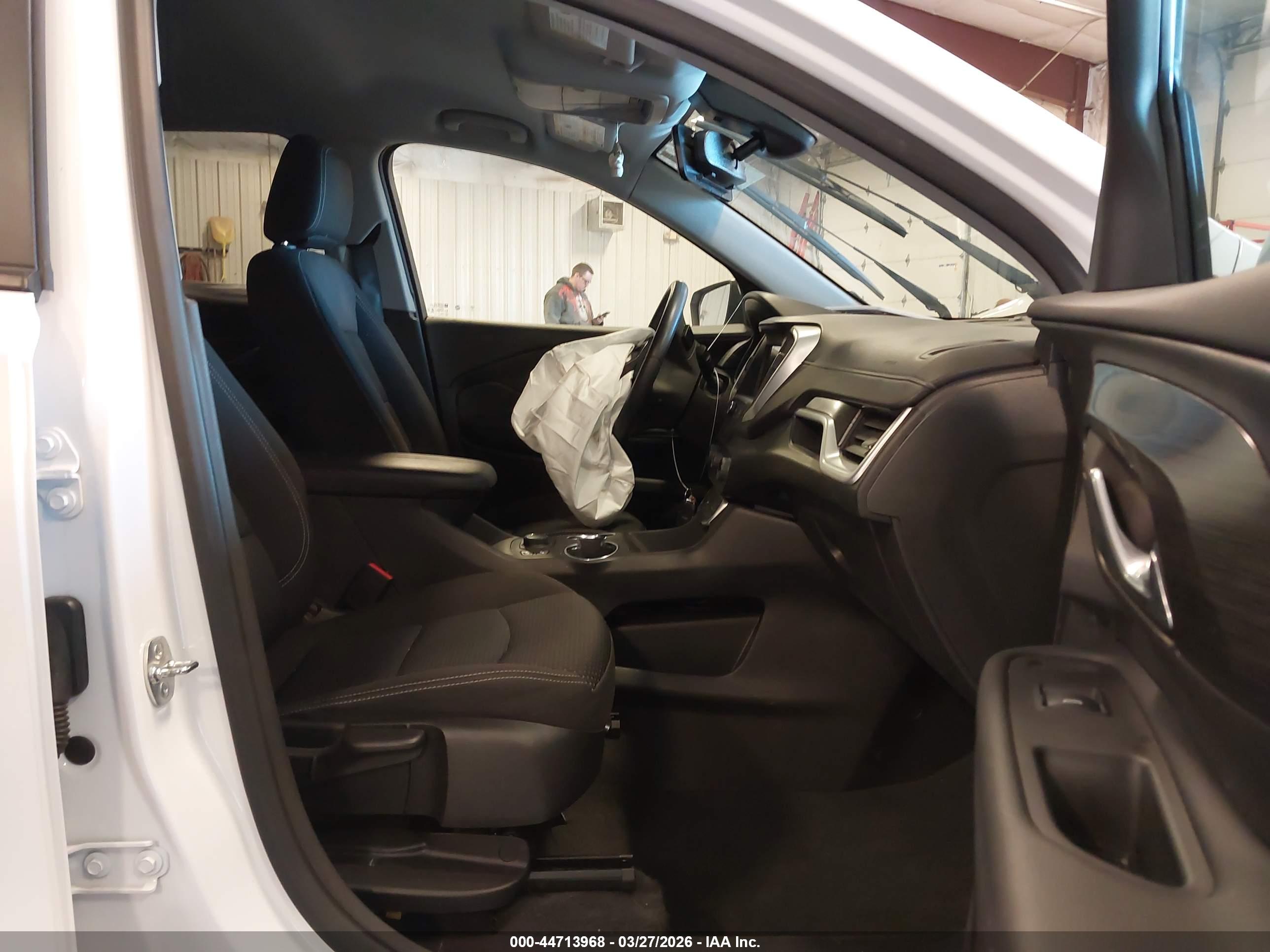GMC TERRAIN image 5