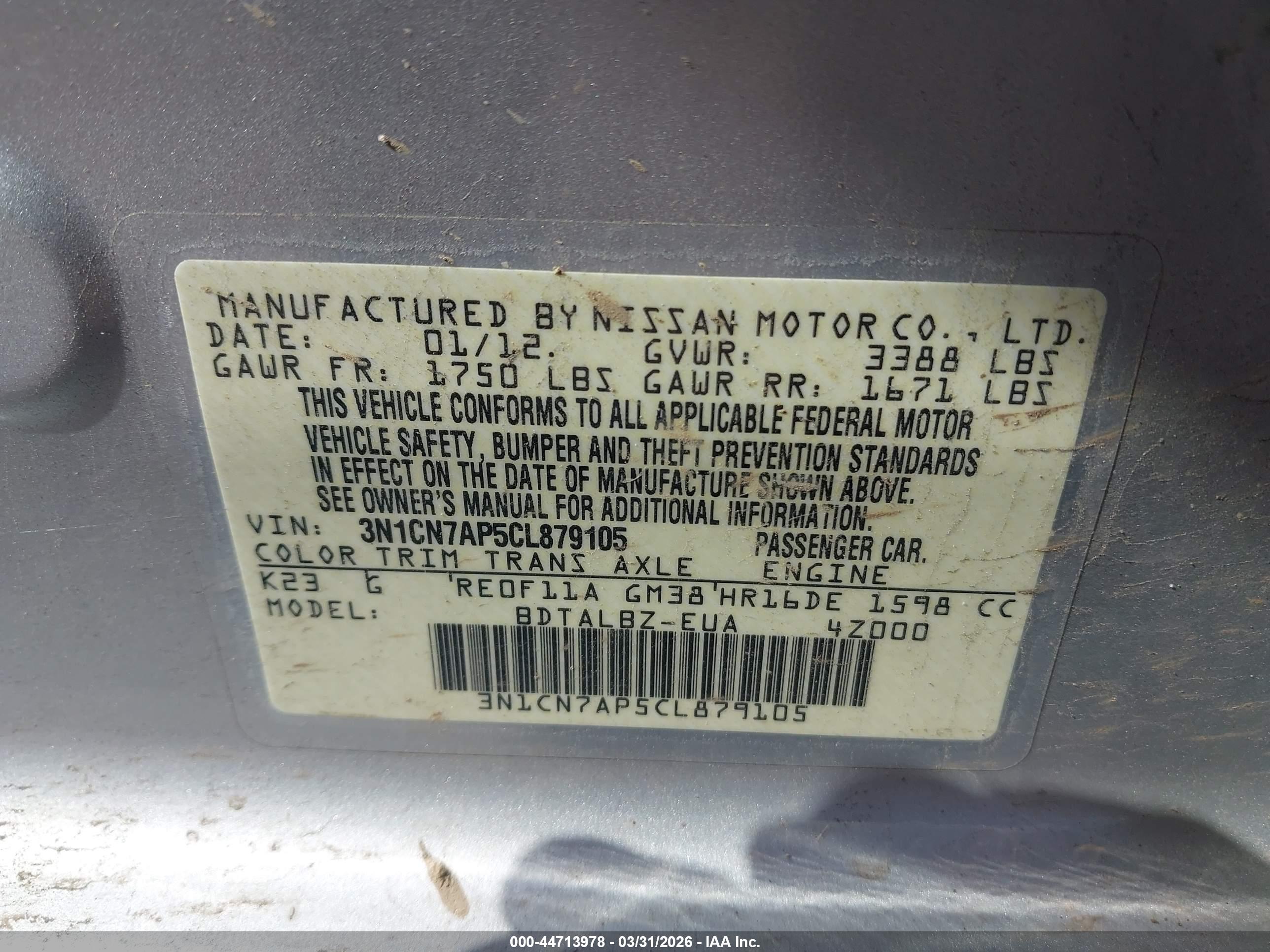 NISSAN VERSA image 9