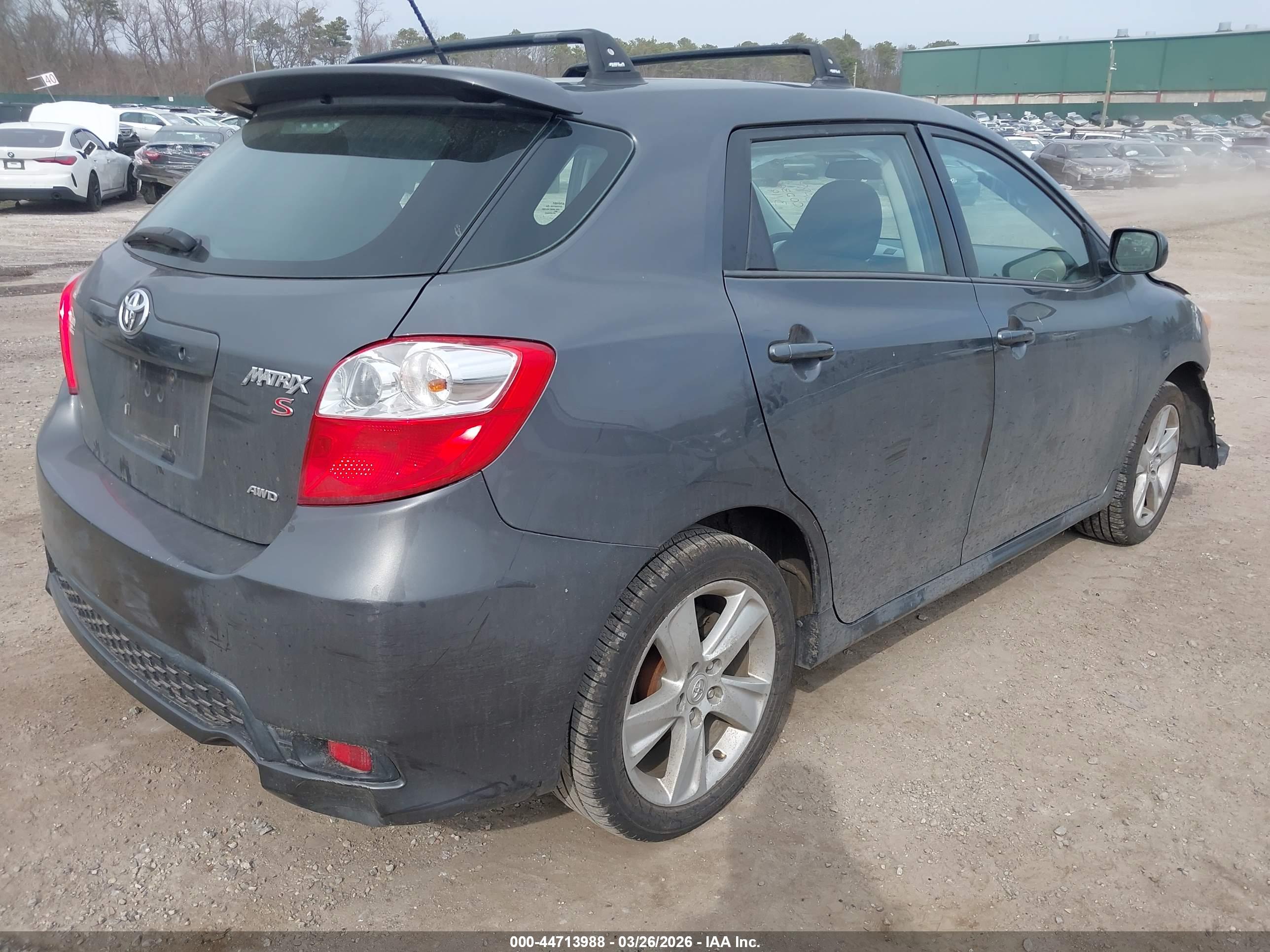 TOYOTA MATRIX image 4