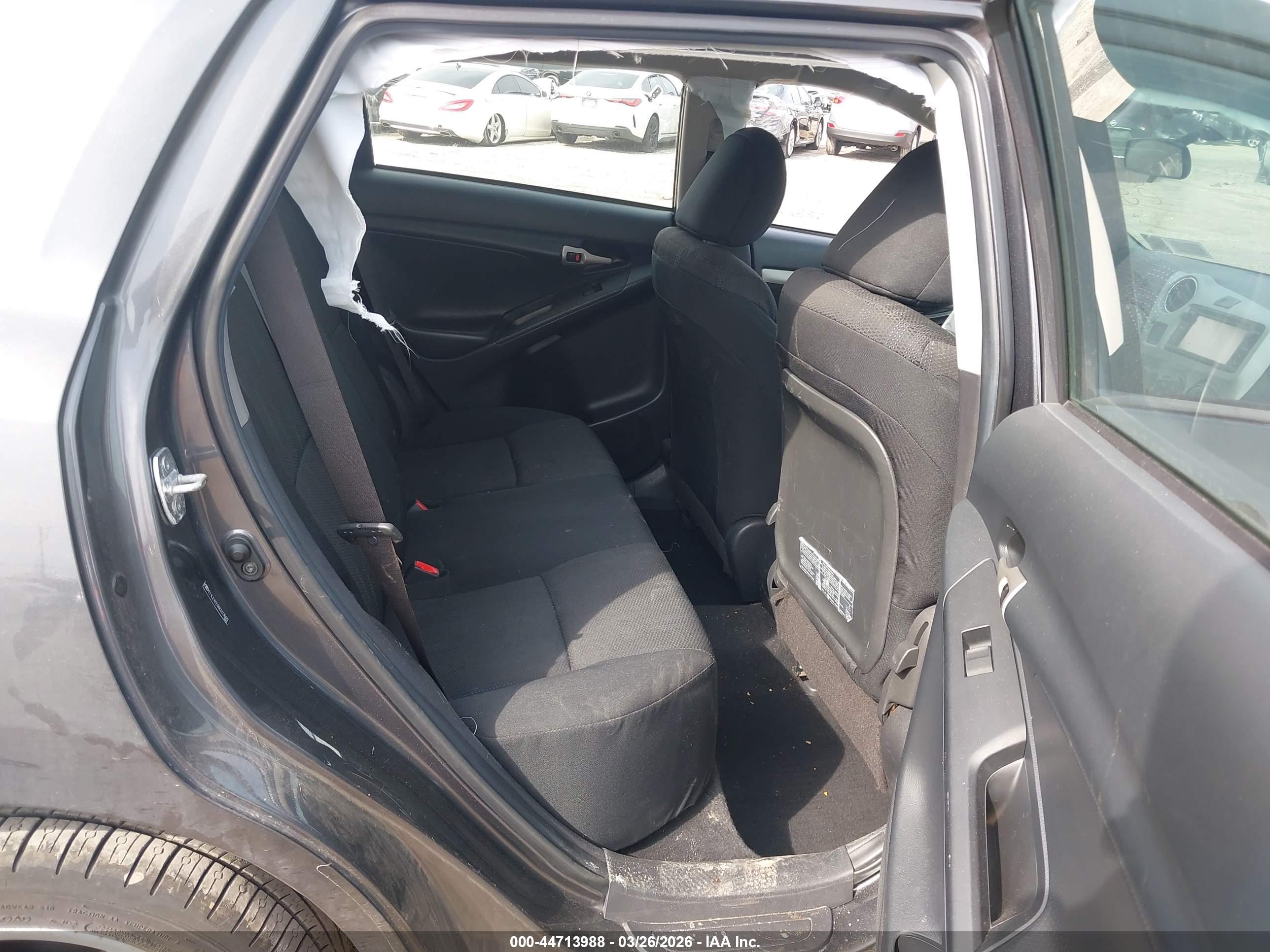 TOYOTA MATRIX image 8