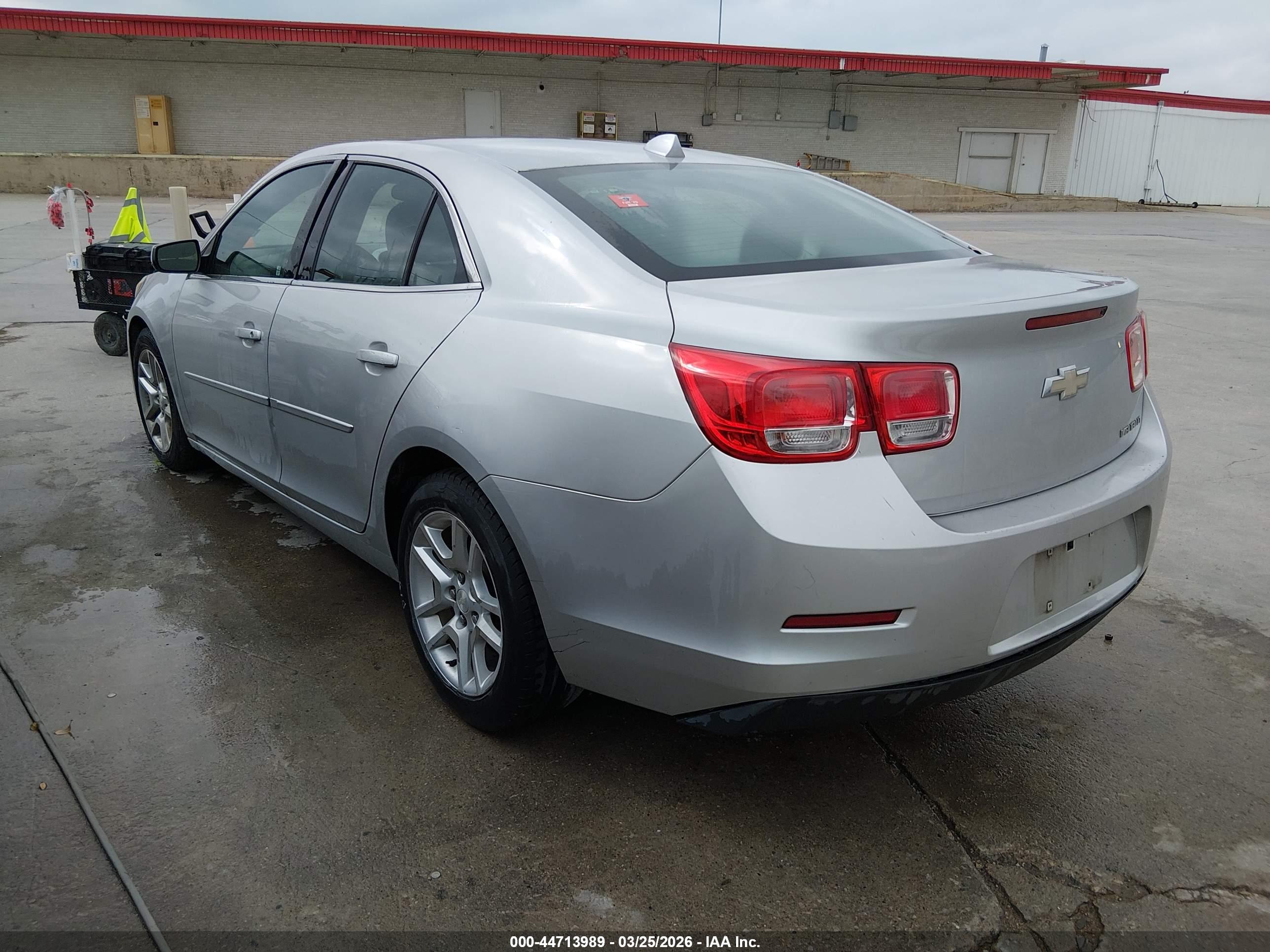CHEVROLET MALIBU image 3