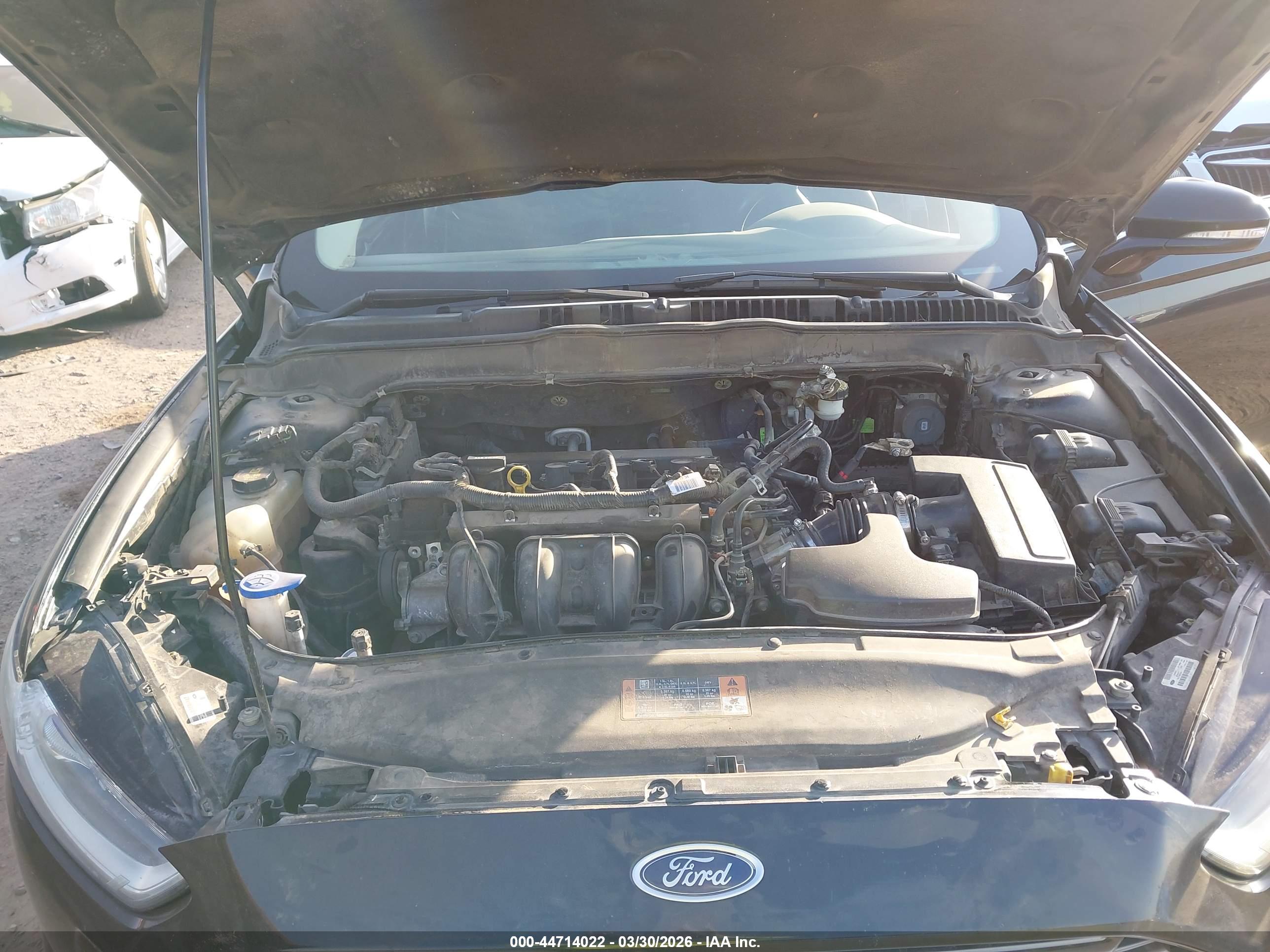 FORD FUSION image 10