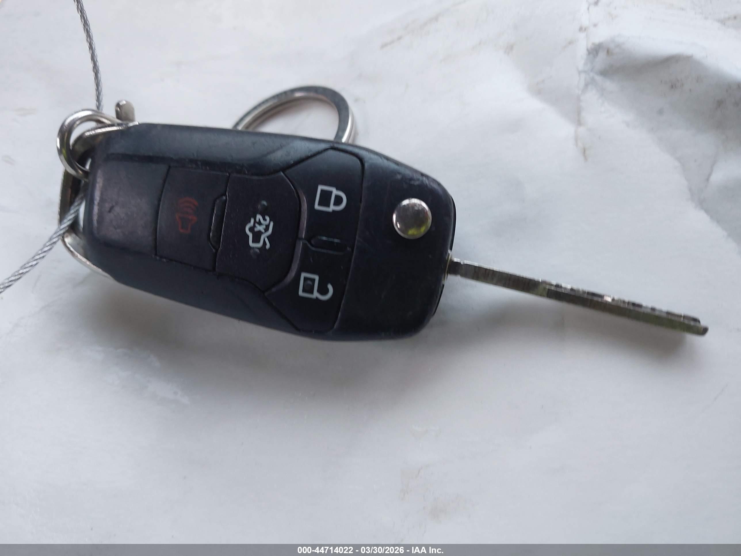 FORD FUSION image 11