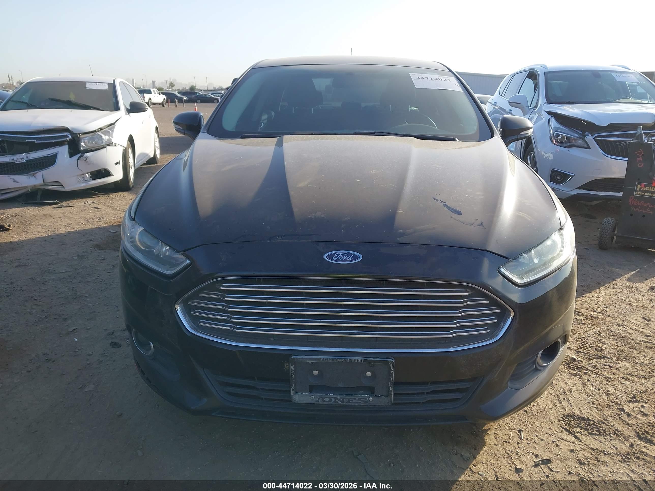 FORD FUSION image 6