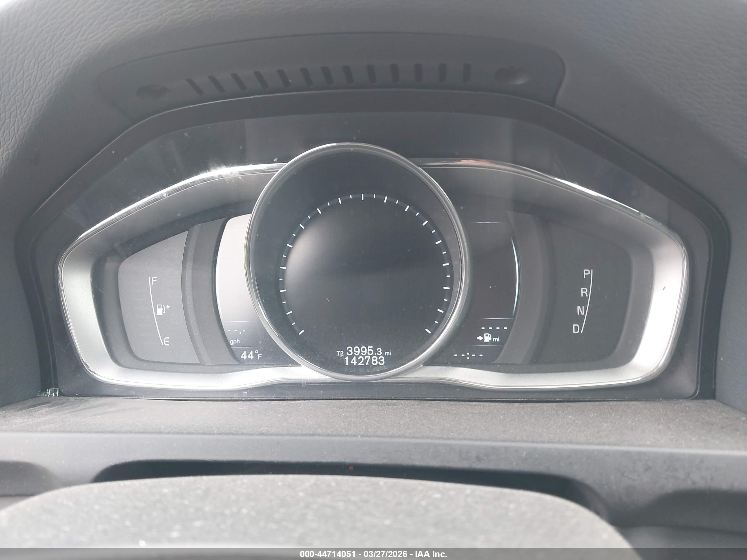 VOLVO S60 image 7