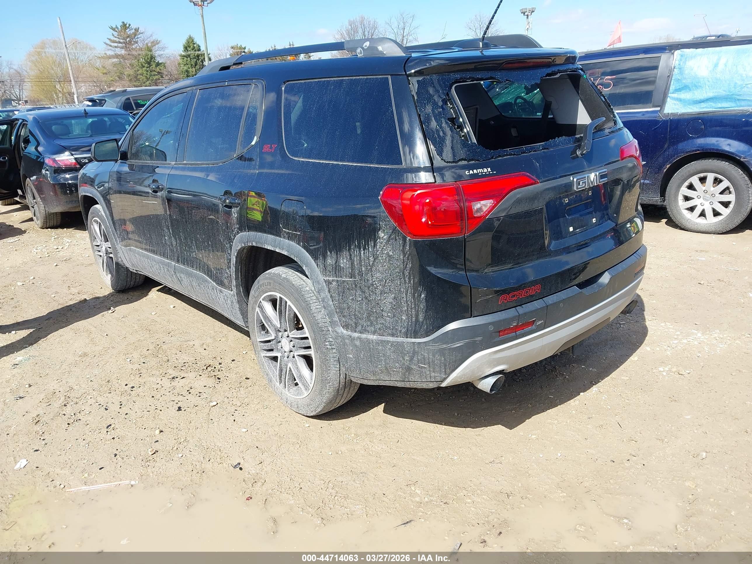 GMC ACADIA image 3