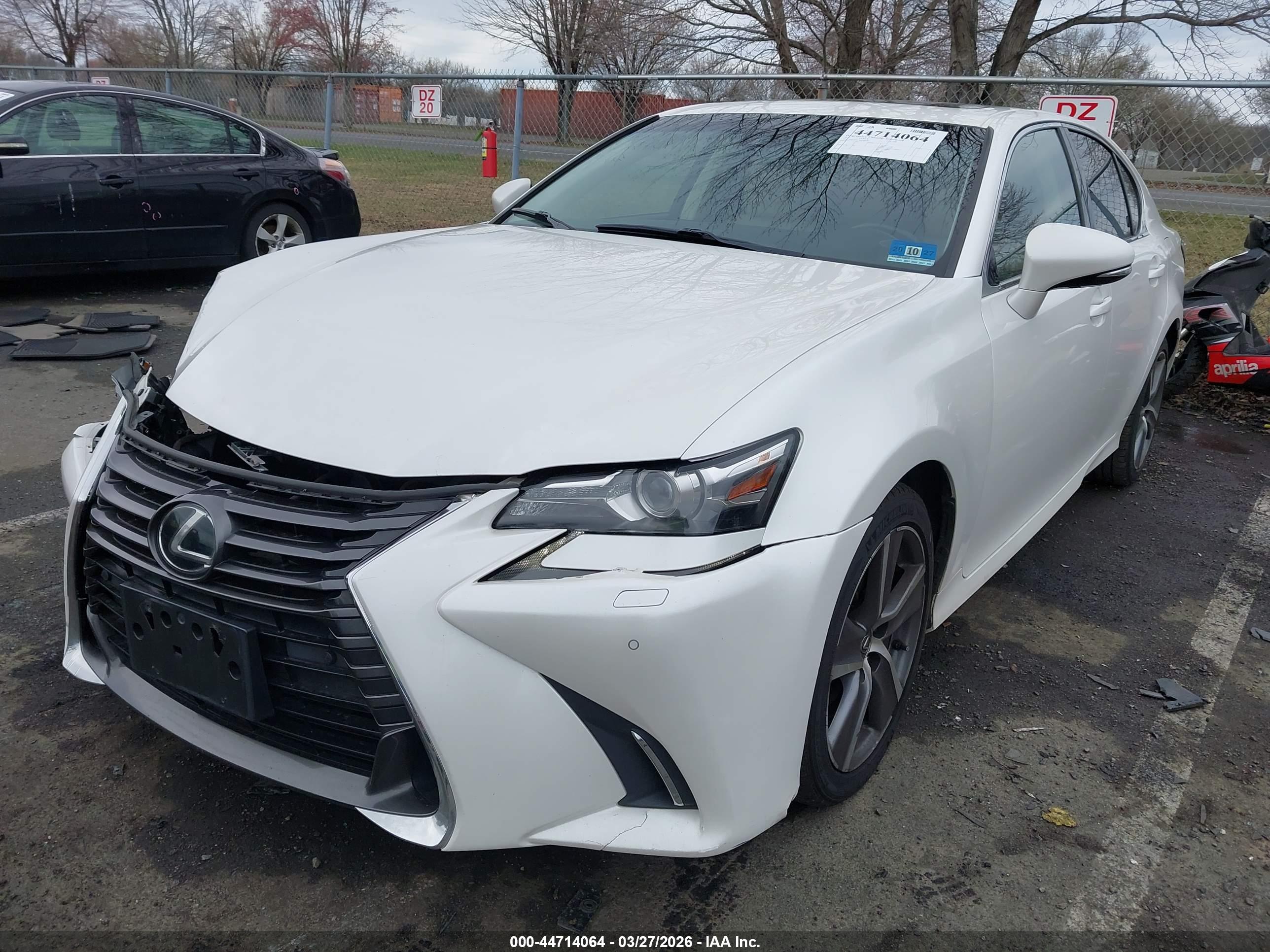 LEXUS GS image 2