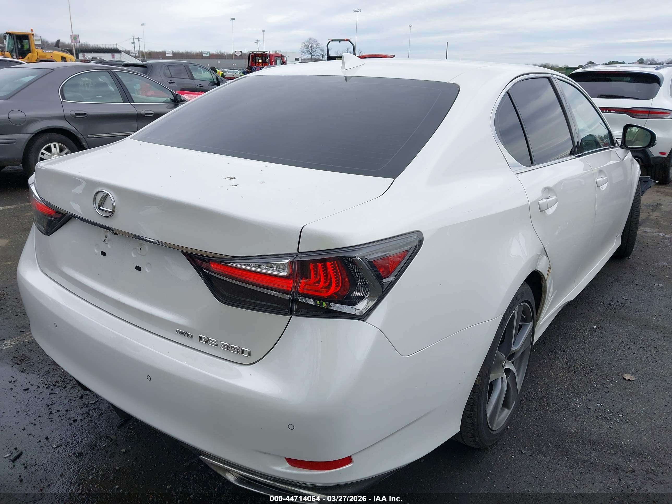 LEXUS GS image 4