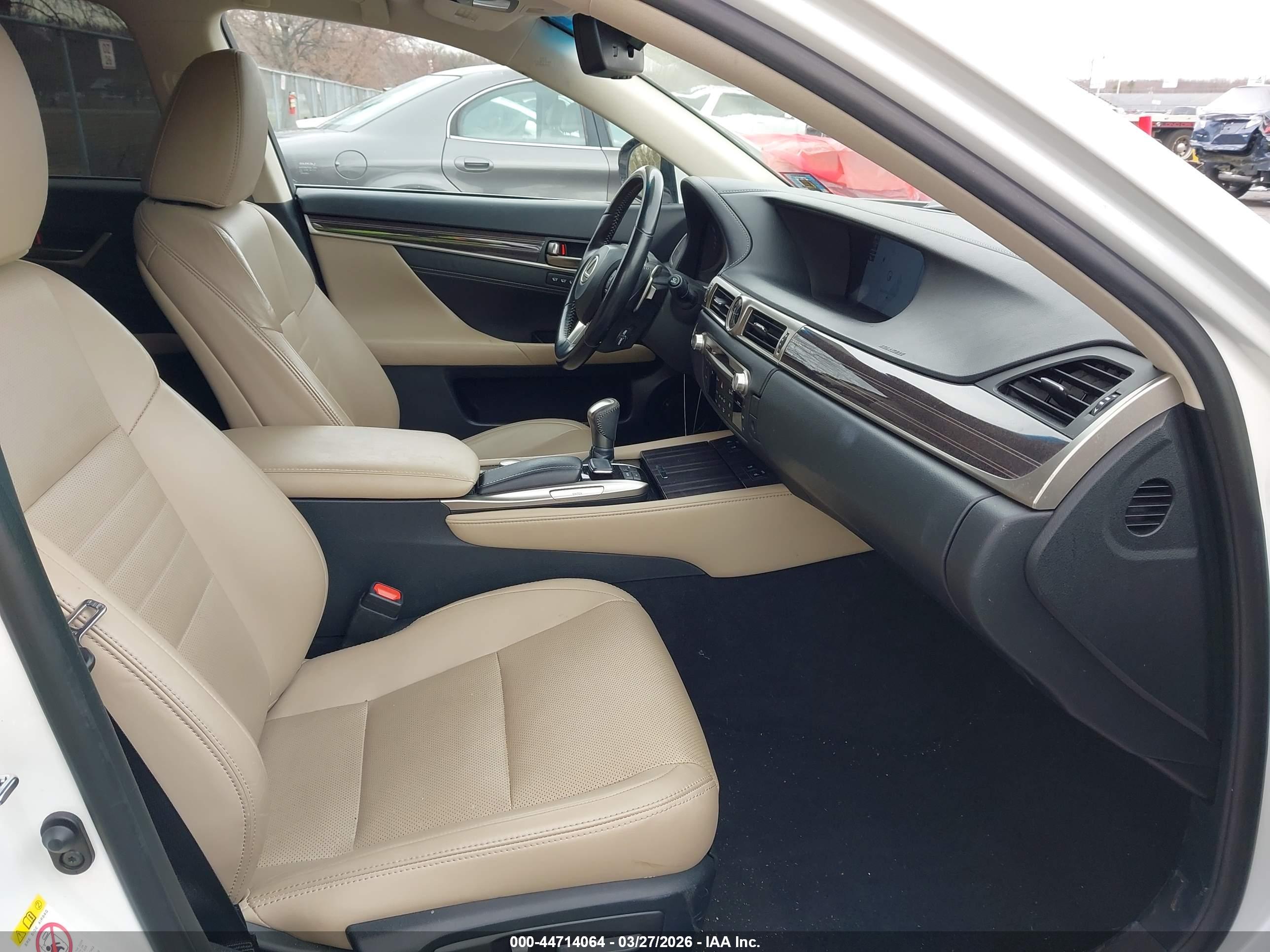 LEXUS GS image 5