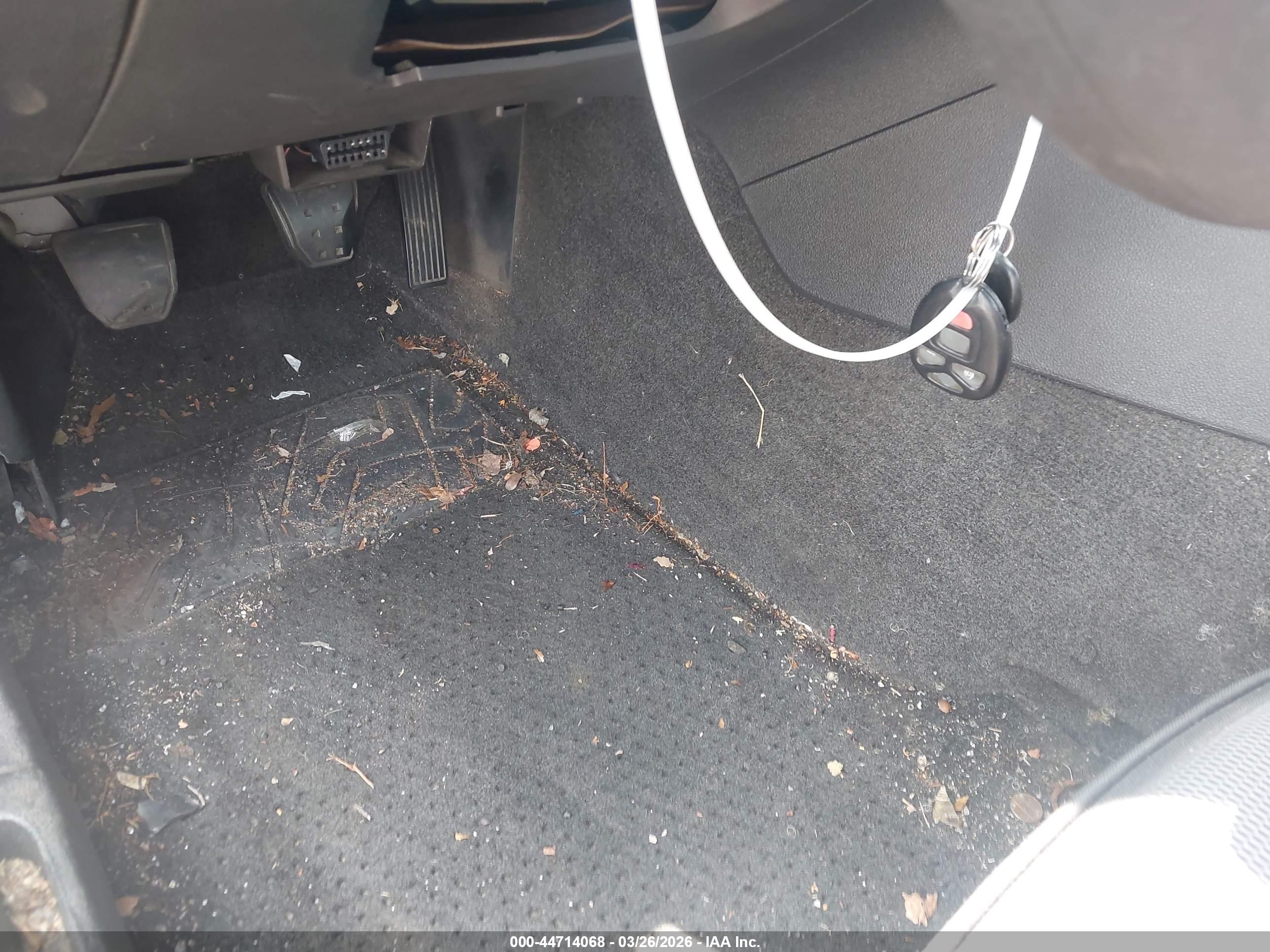 PONTIAC SOLSTICE image 11