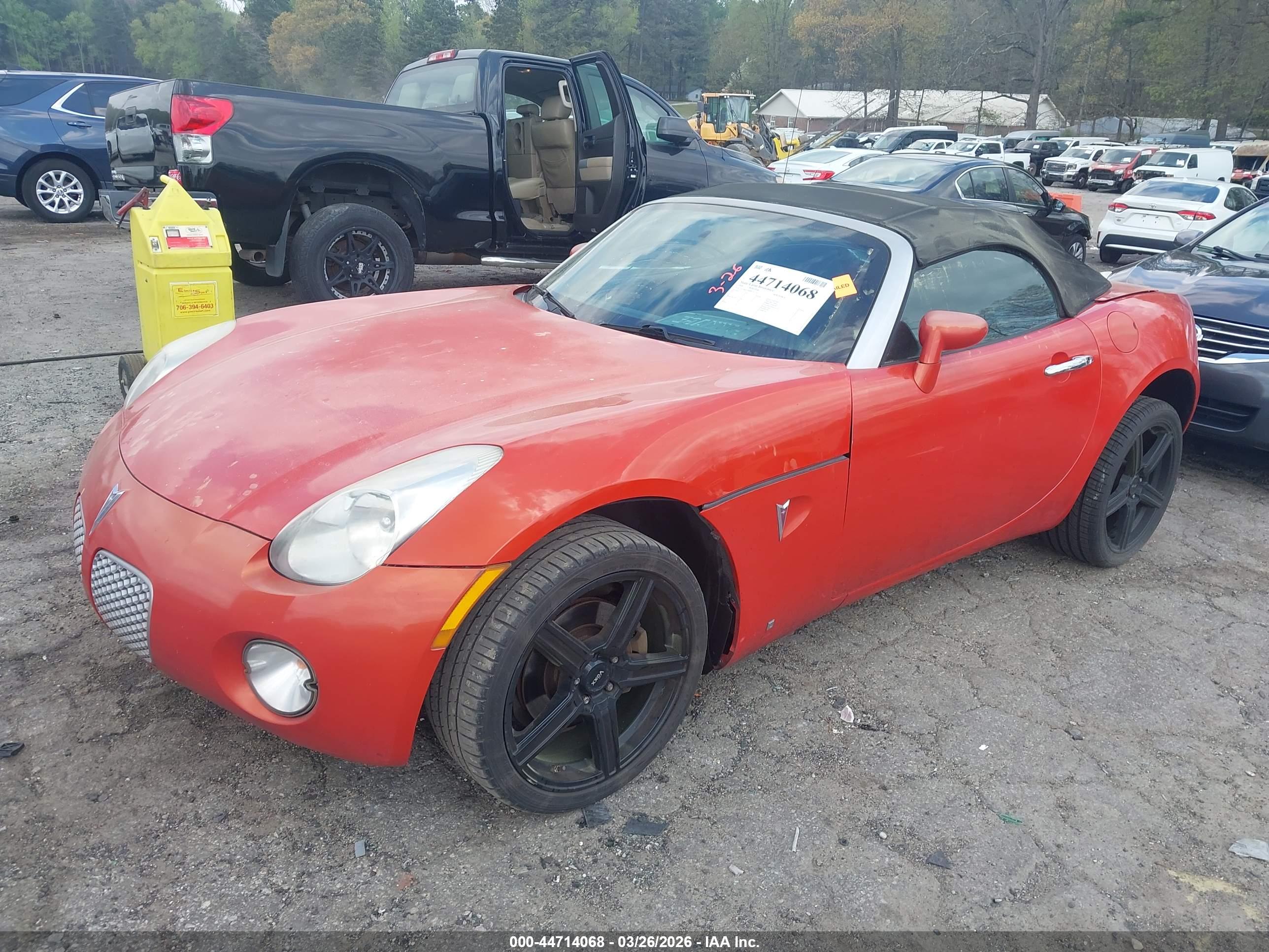 PONTIAC SOLSTICE image 2